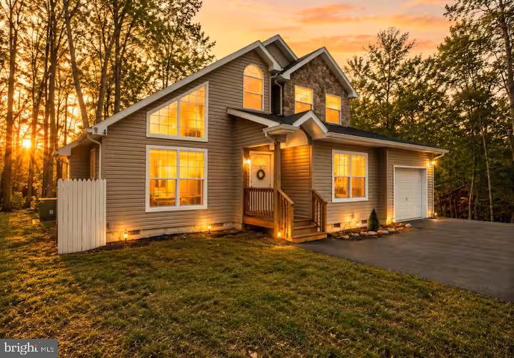 ARROWHEAD LAKES - Residential