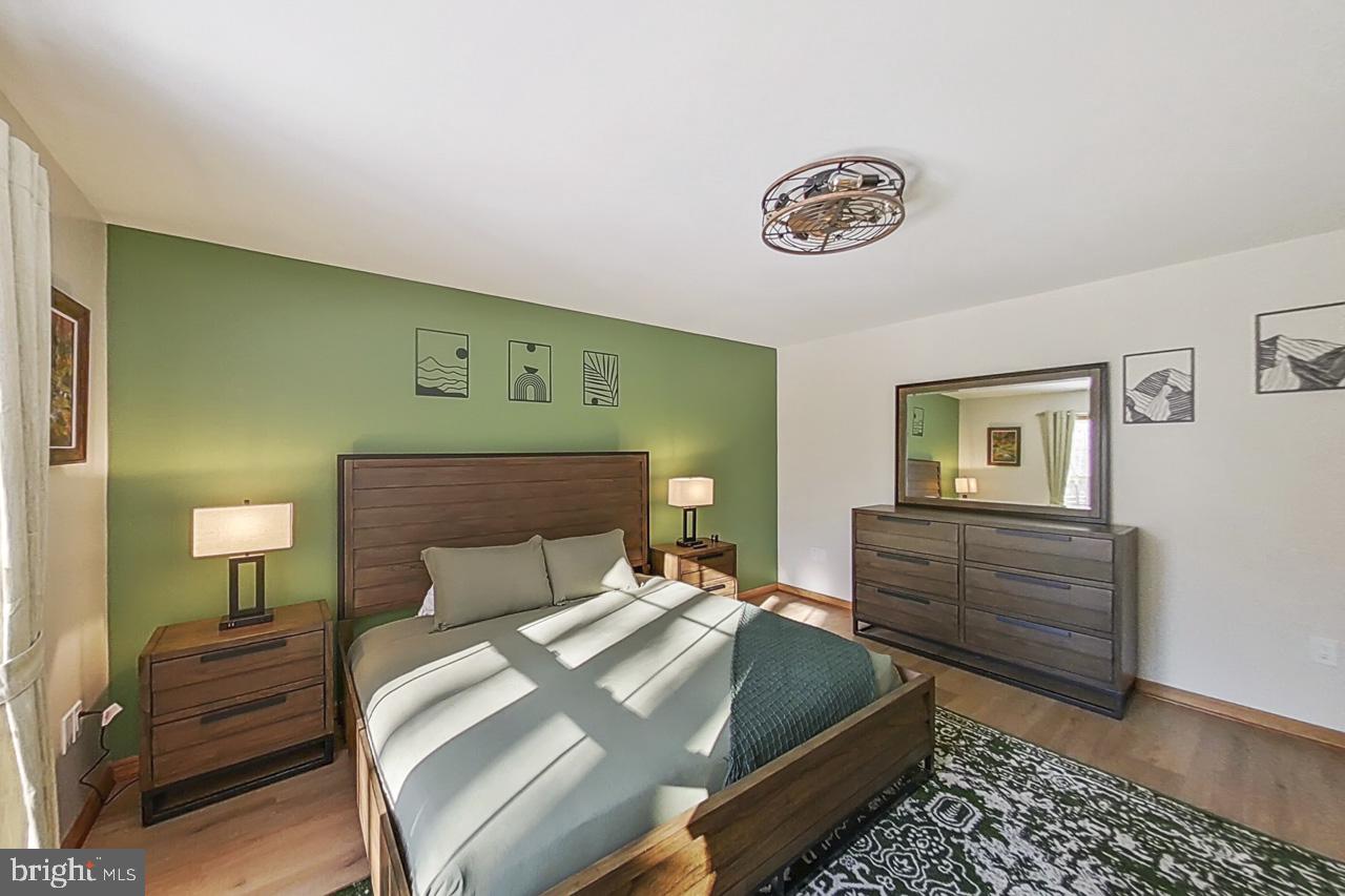 ARROWHEAD LAKES - Residential