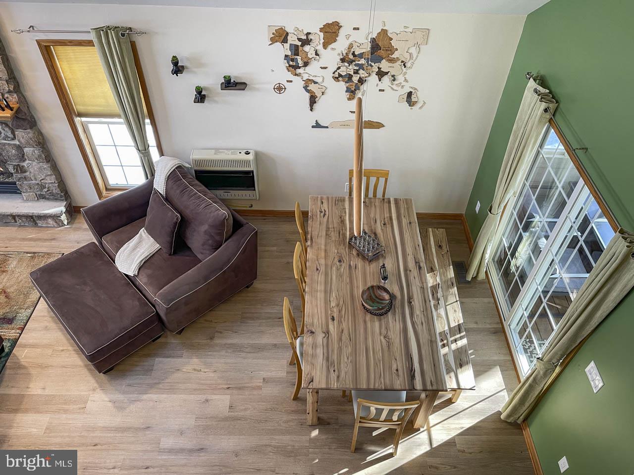 ARROWHEAD LAKES - Residential