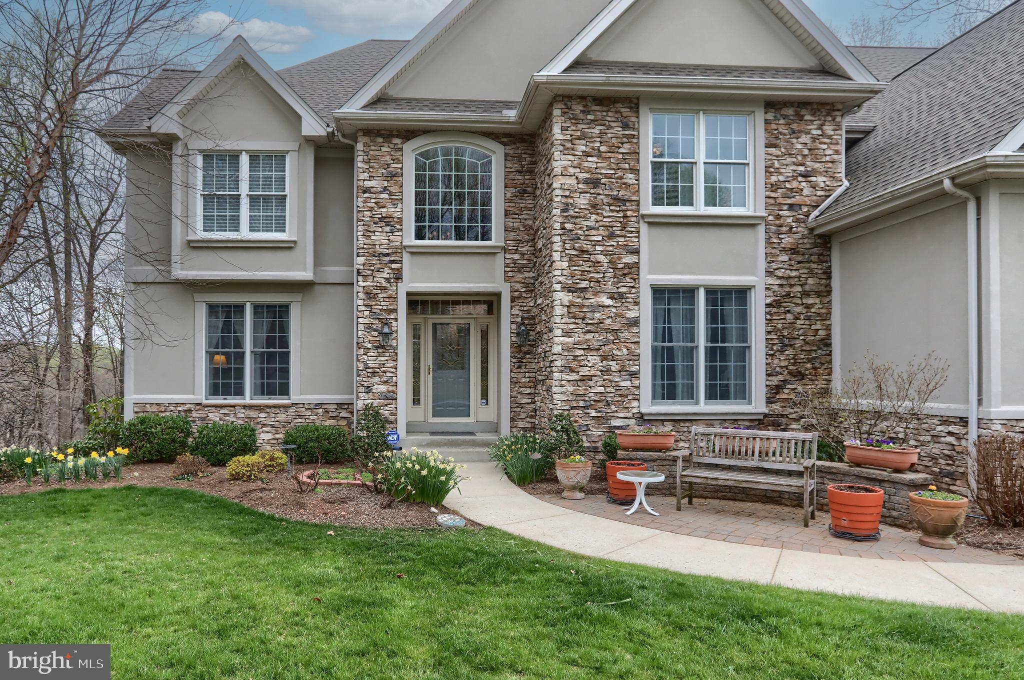 DERRY WOODS - Residential