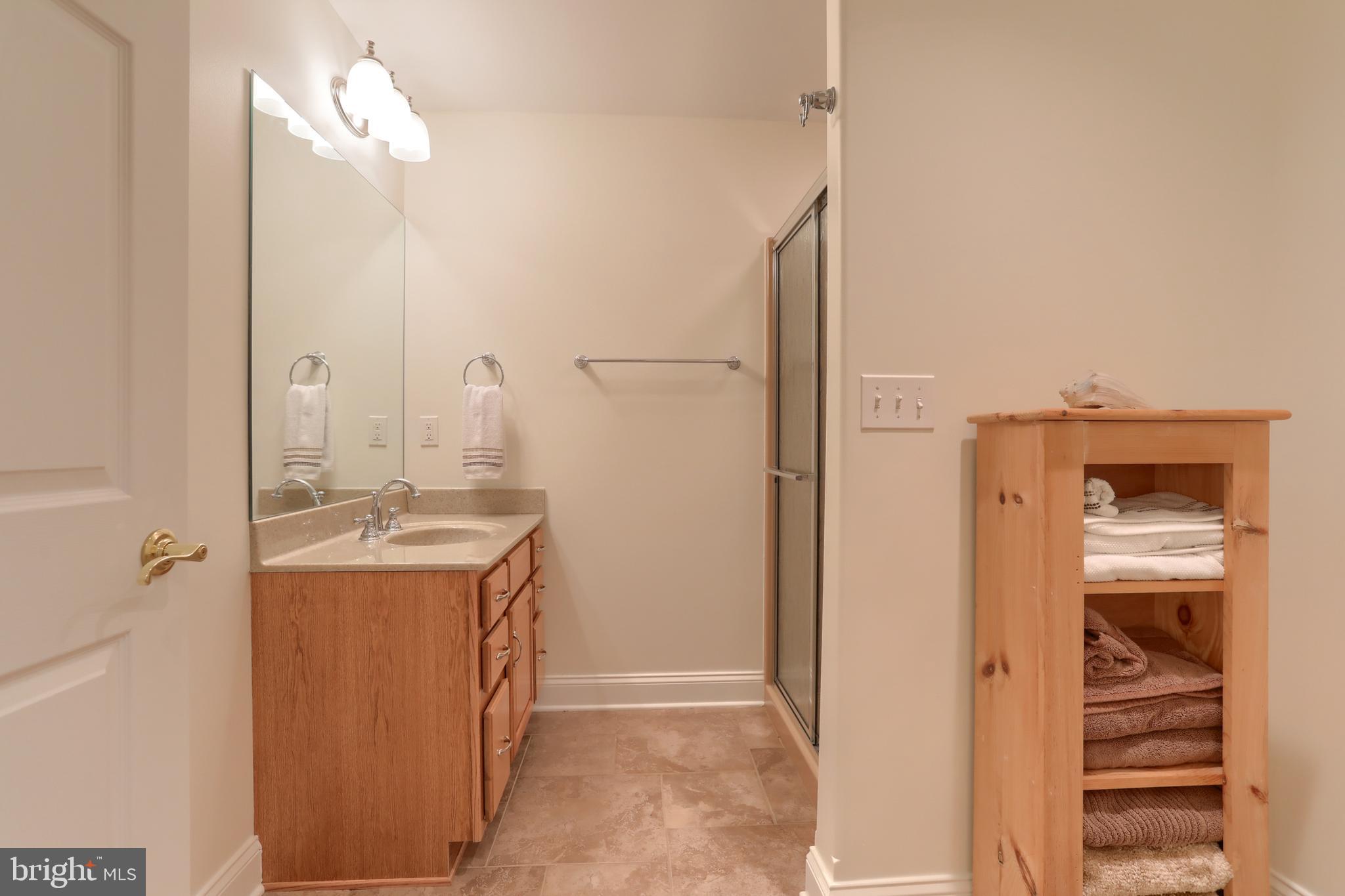 DERRY WOODS - Residential