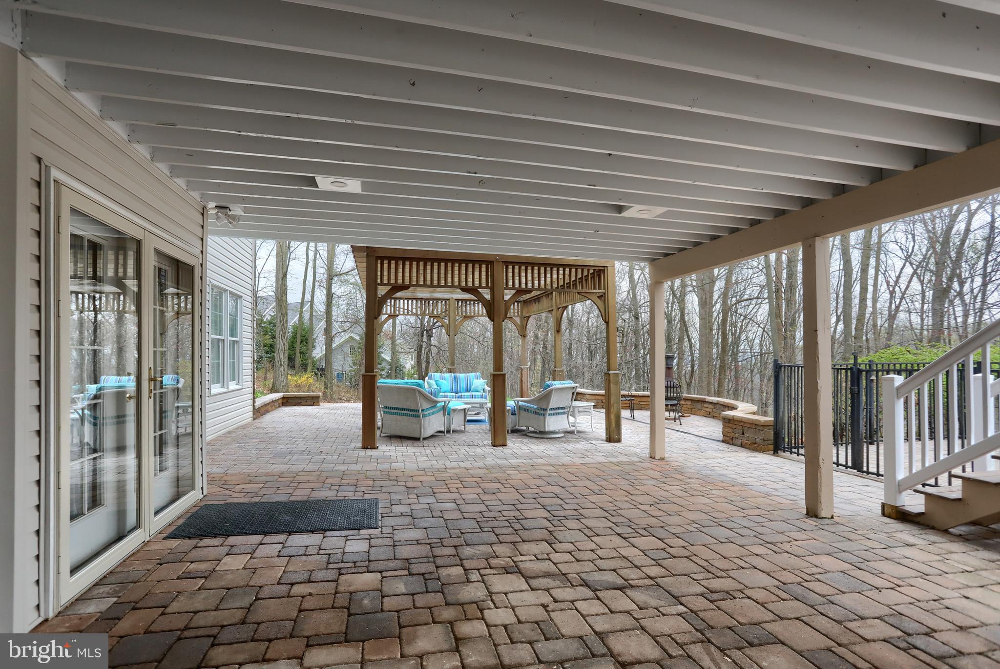 DERRY WOODS - Residential