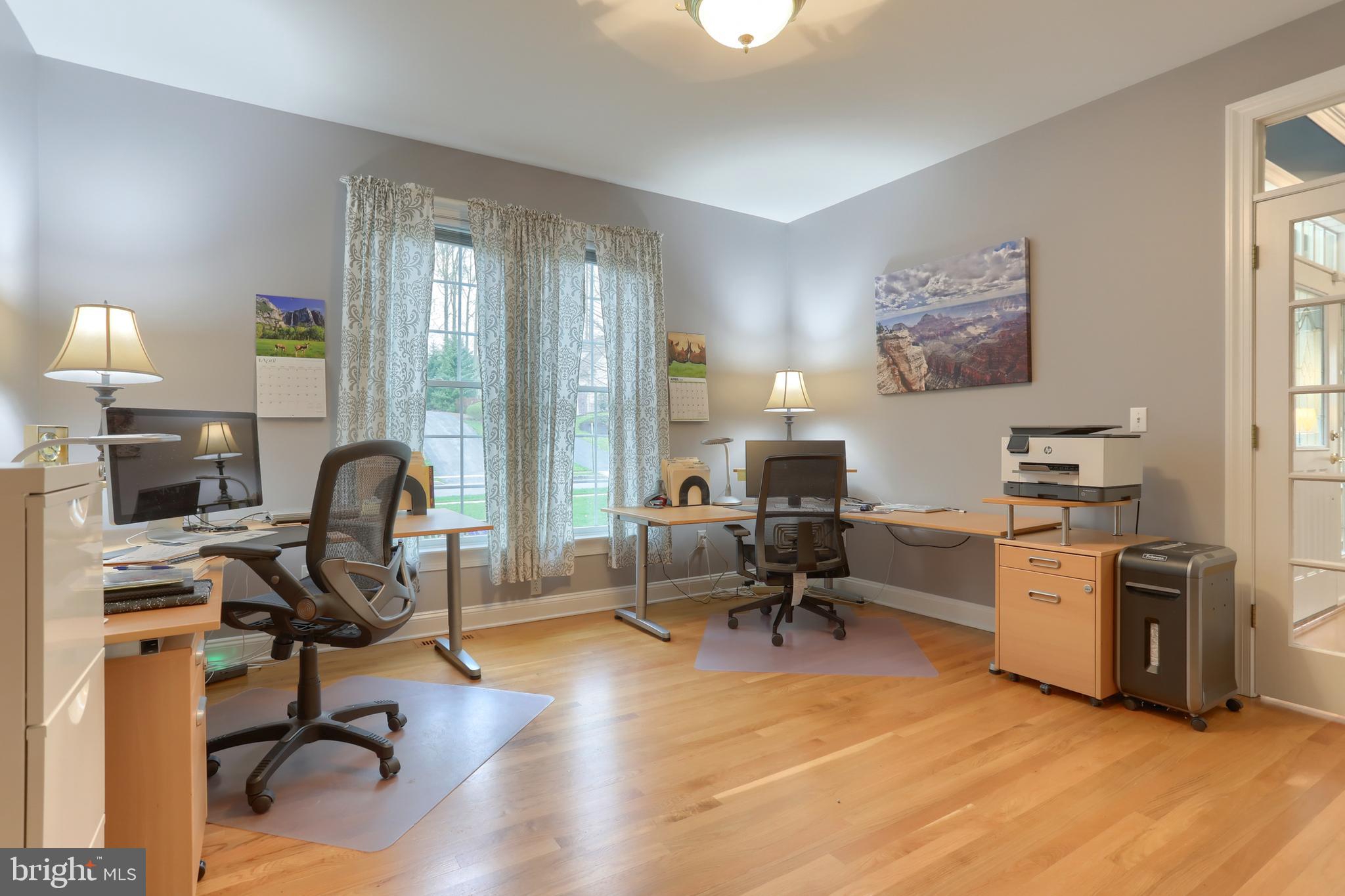 DERRY WOODS - Residential