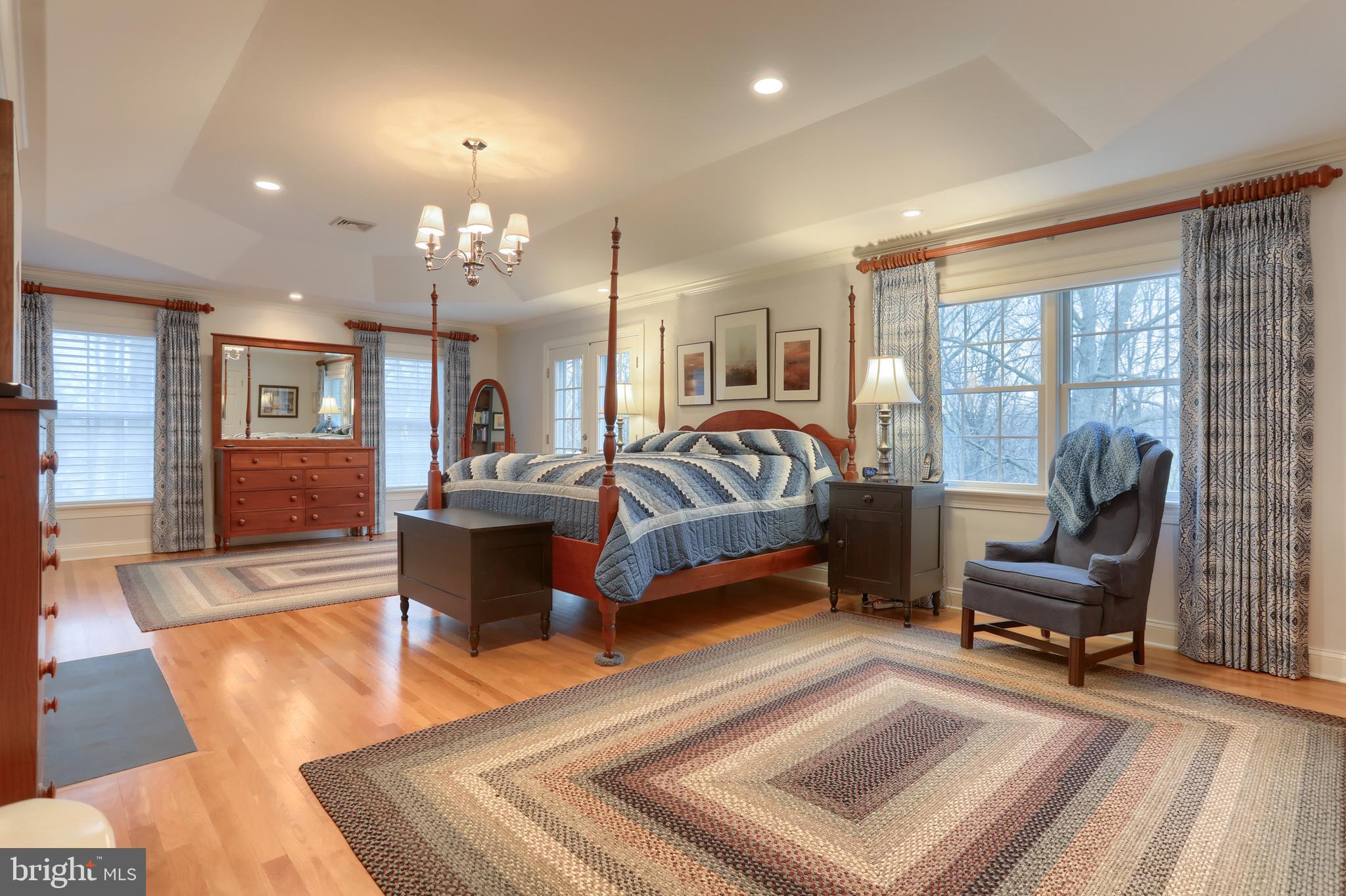 DERRY WOODS - Residential