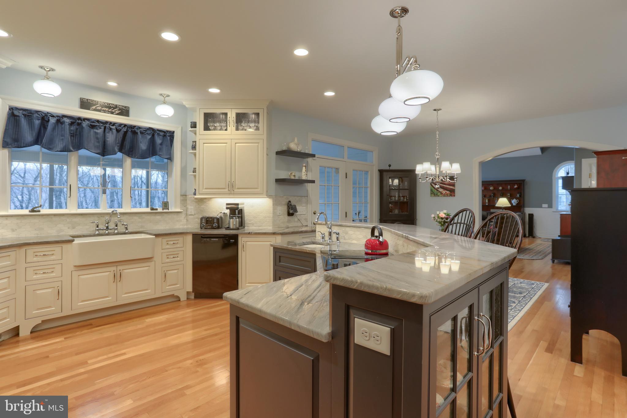 DERRY WOODS - Residential