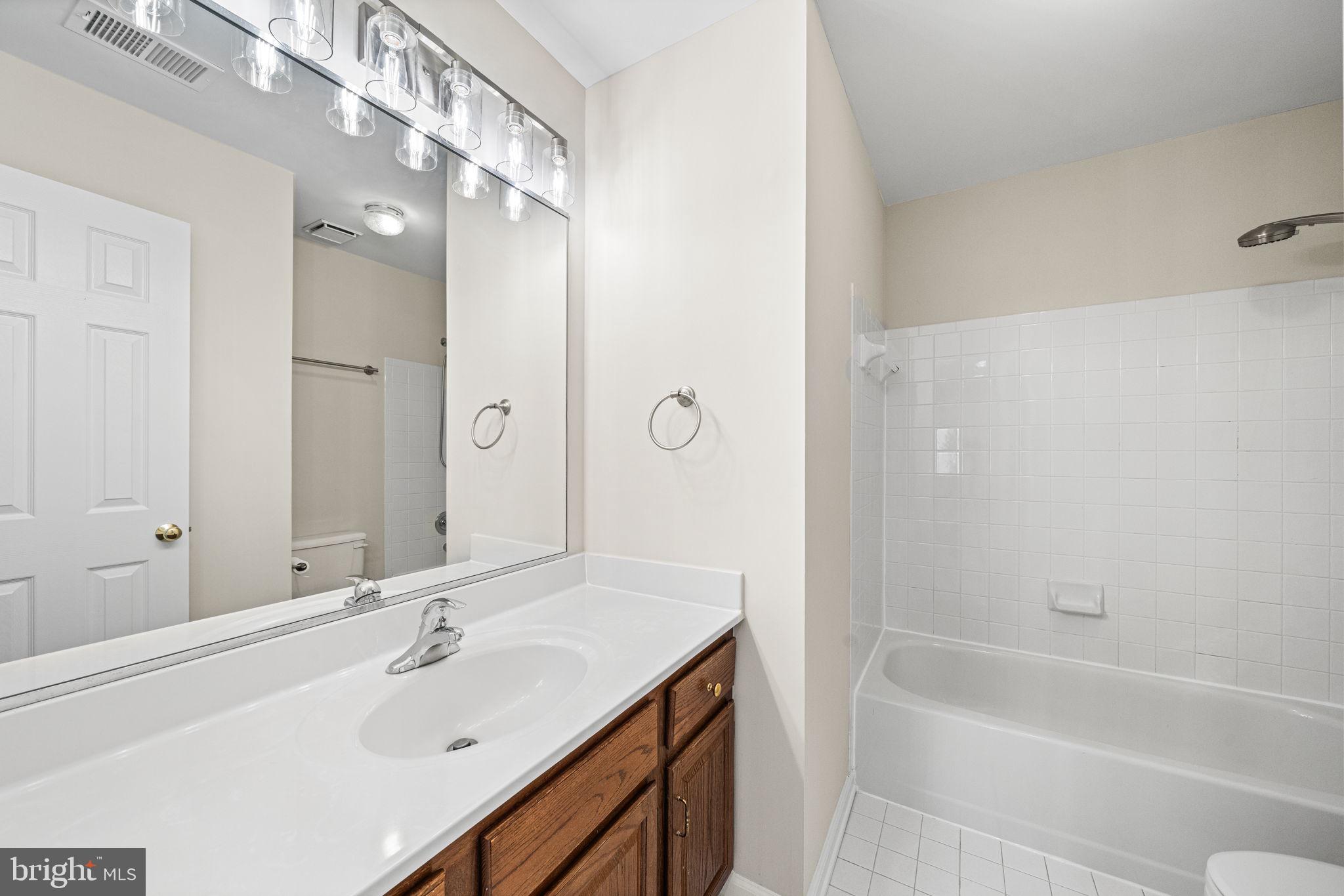 BARRINGTON - Residential