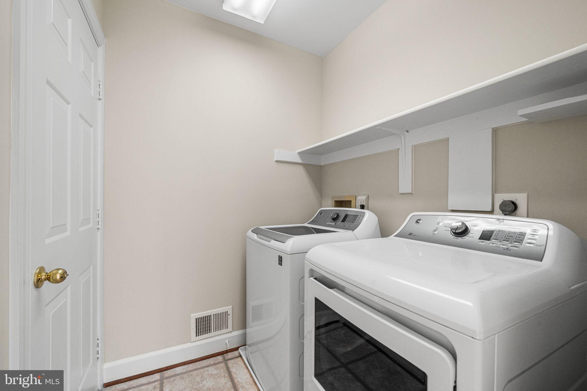 BARRINGTON - Residential