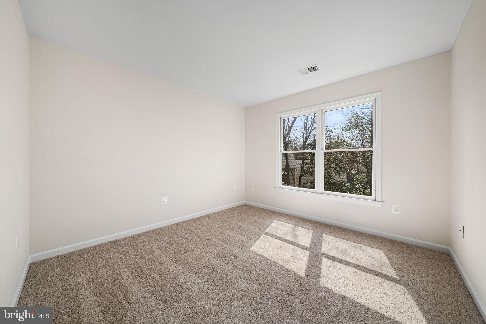 BARRINGTON - Residential