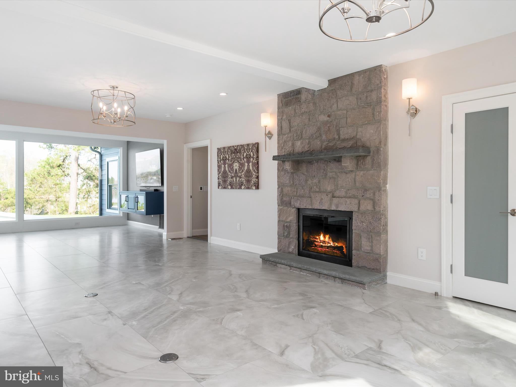 WOODLAND FARMS - Residential