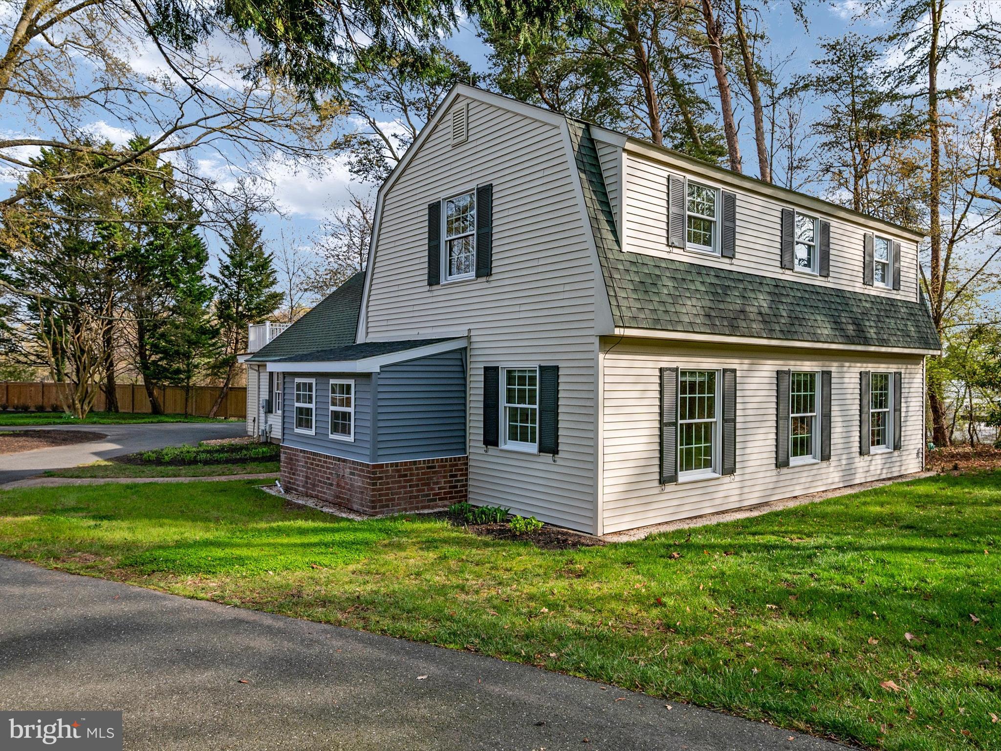 WOODLAND FARMS - Residential