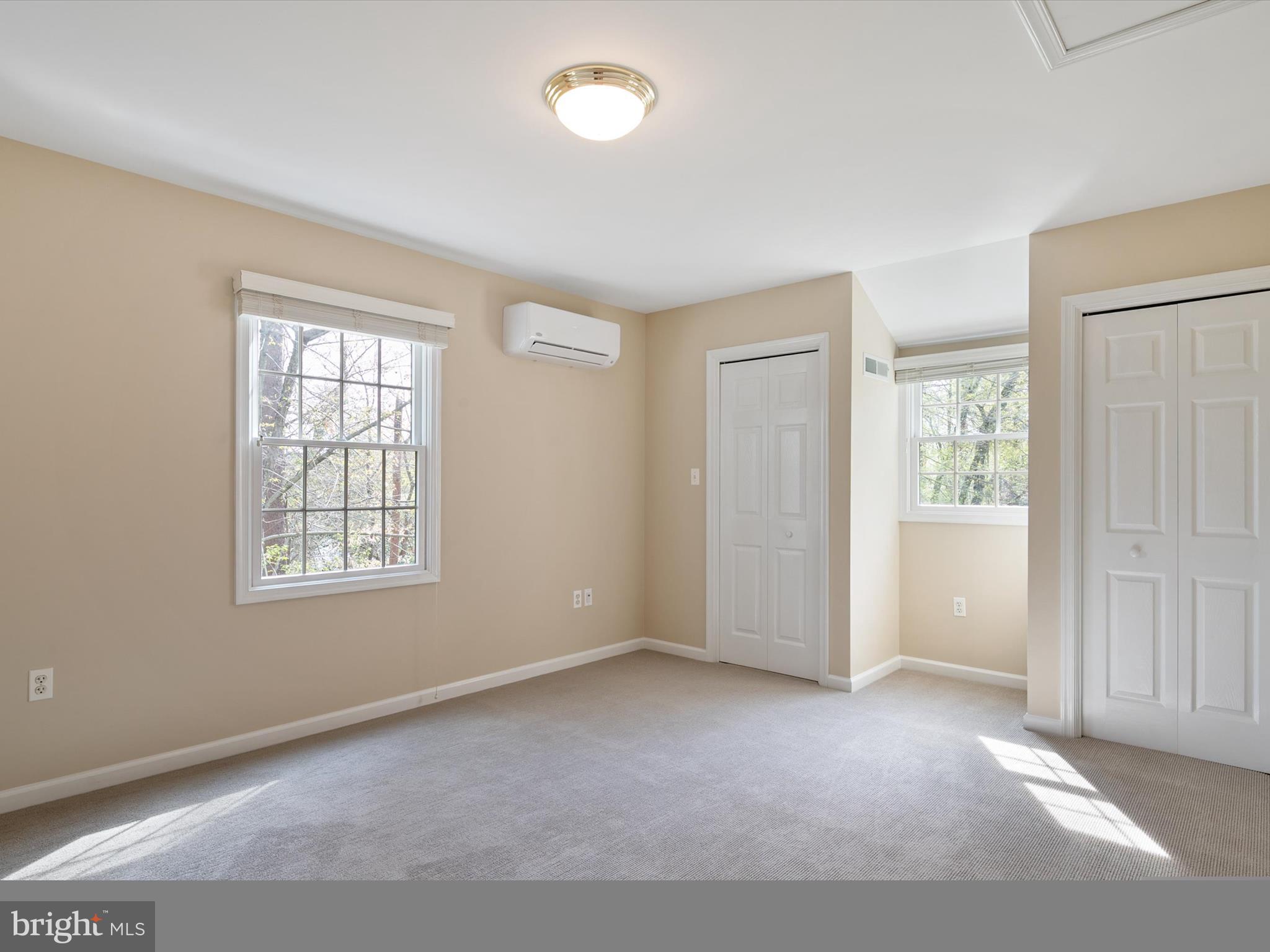 WOODLAND FARMS - Residential