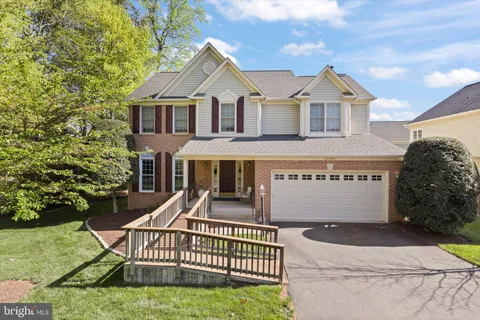 20461 McGees Ferry Way, Sterling, VA MLS: VALO2093708