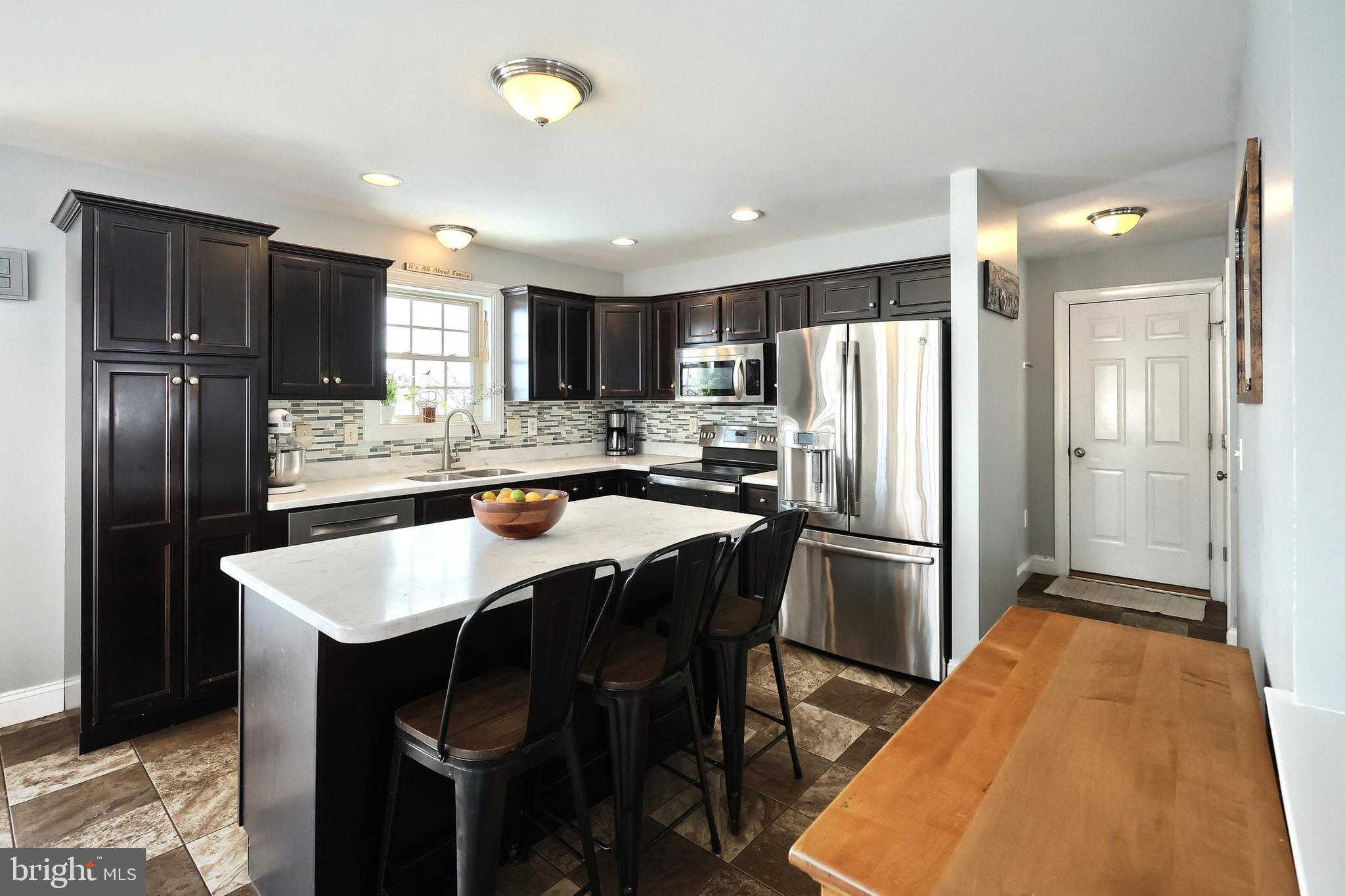 HAMPTON HEIGHTS - Residential