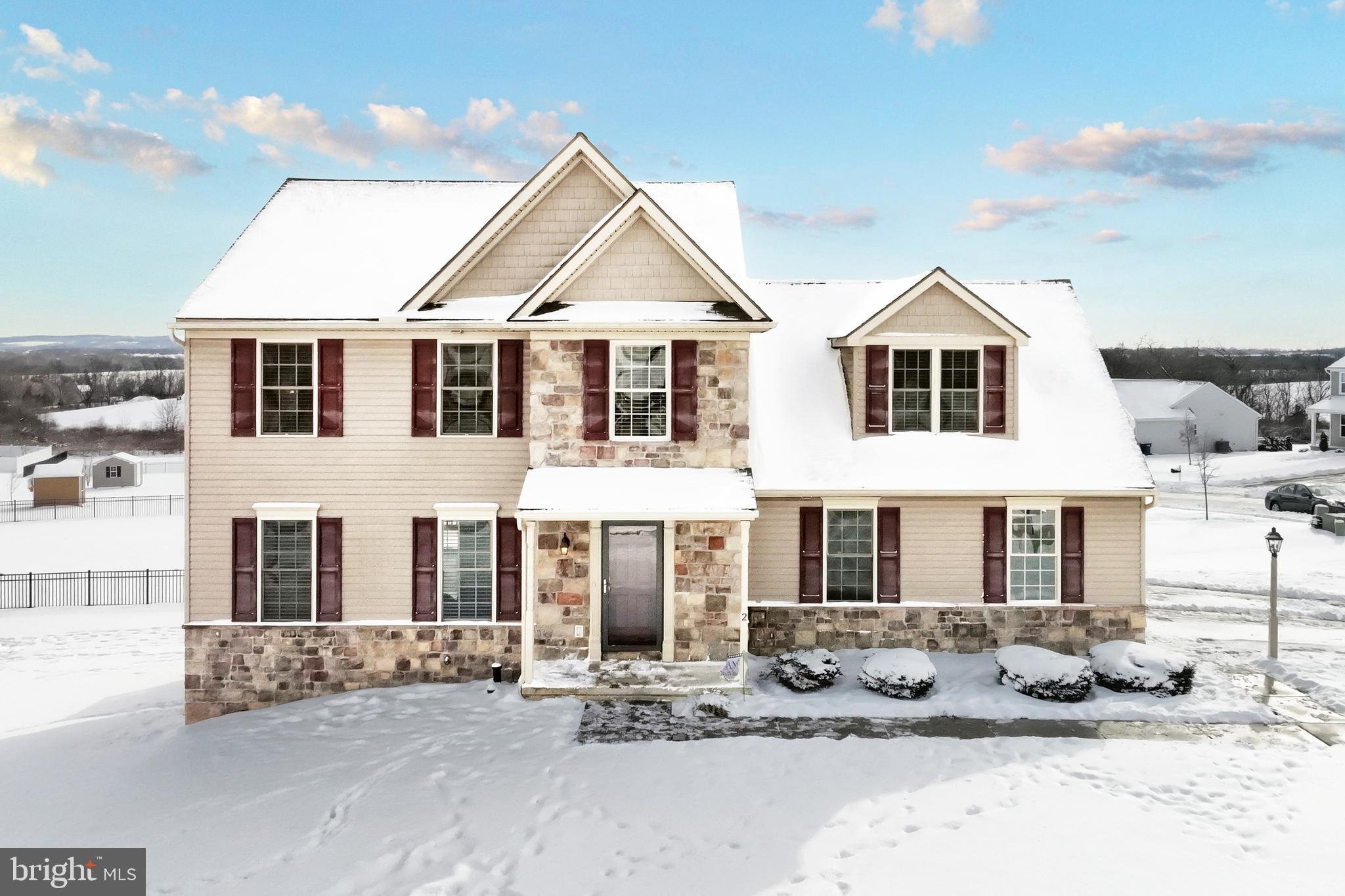 HAMPTON HEIGHTS - Residential