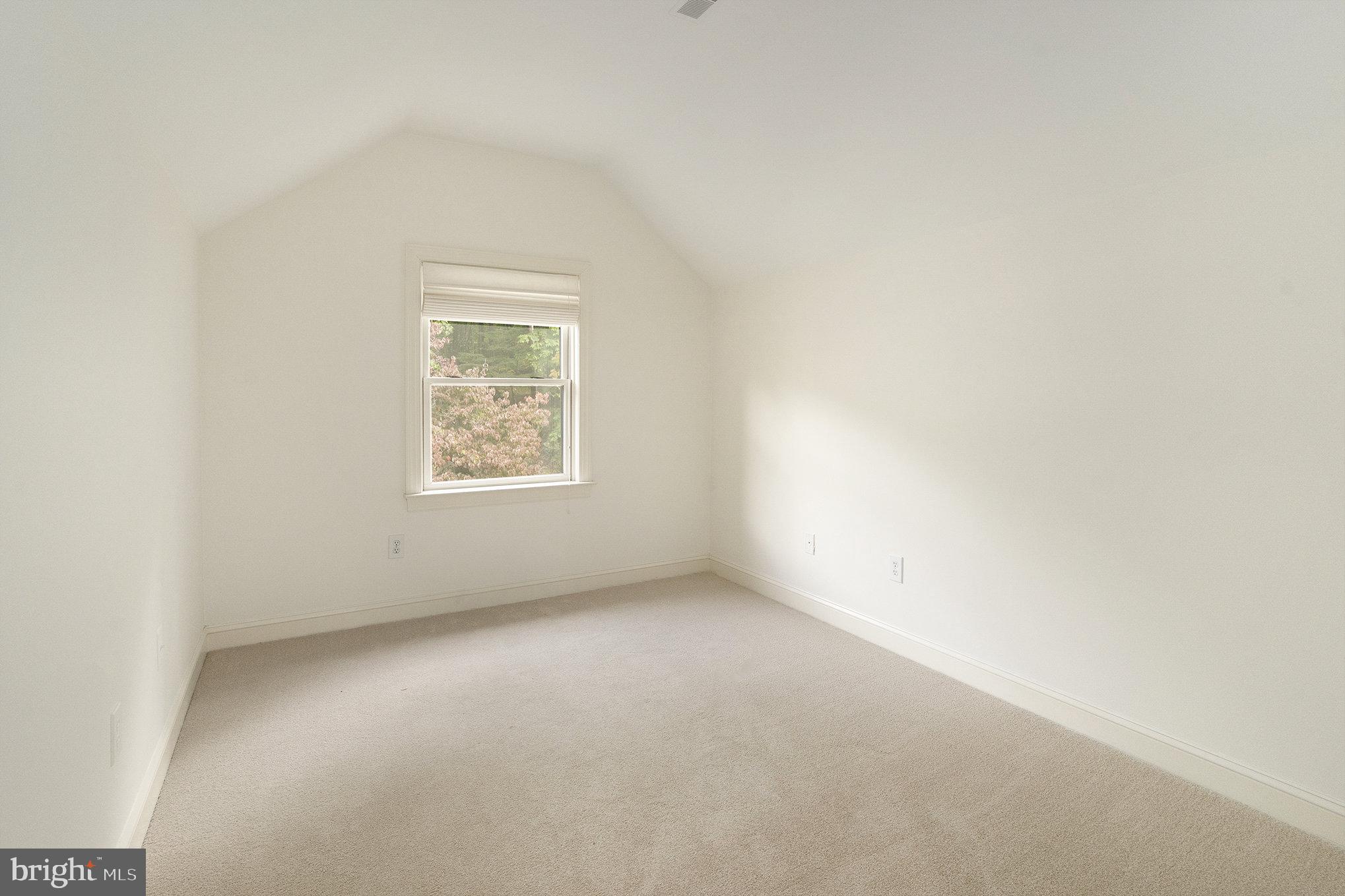 NON AVAILABLE - Residential