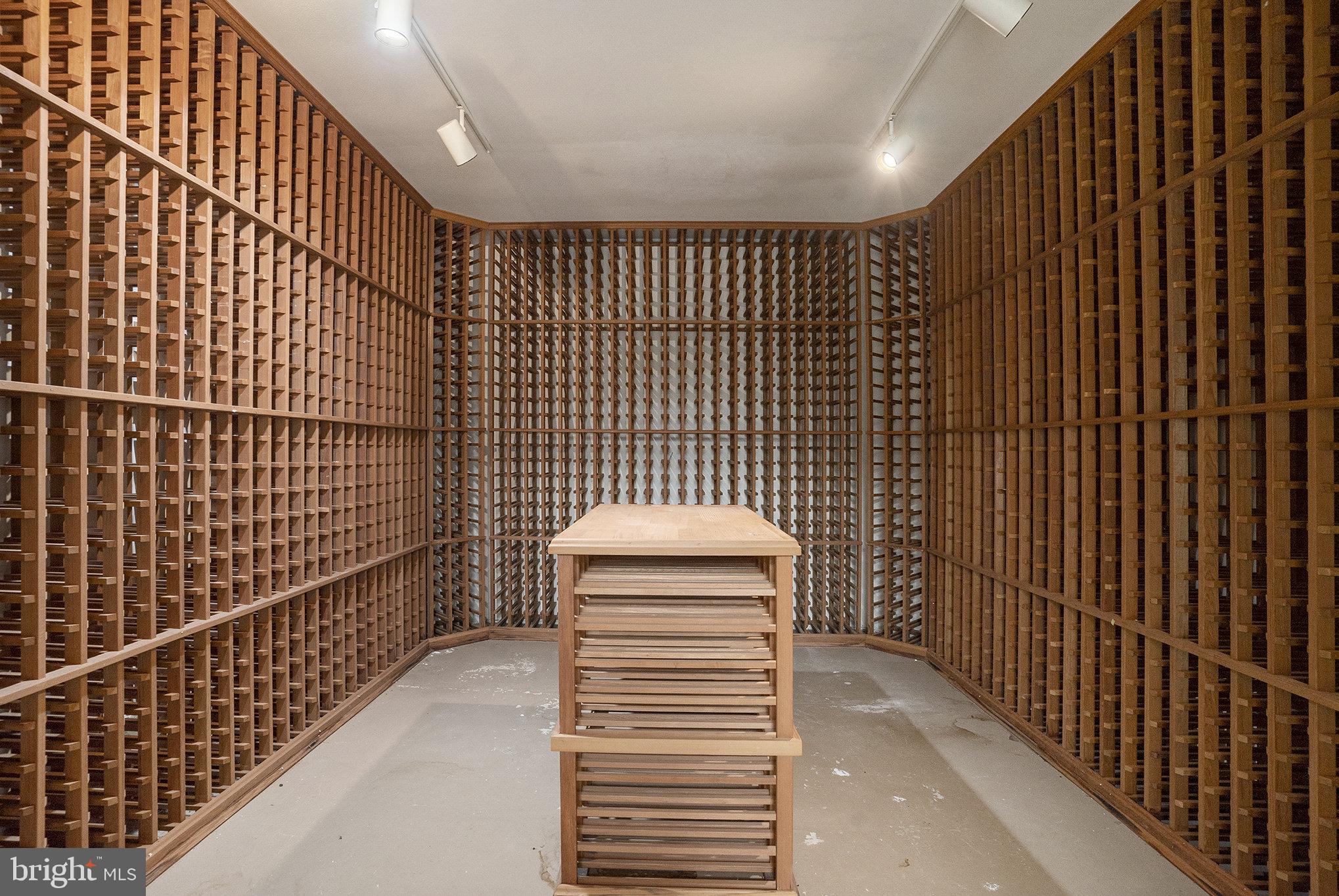 NON AVAILABLE - Residential