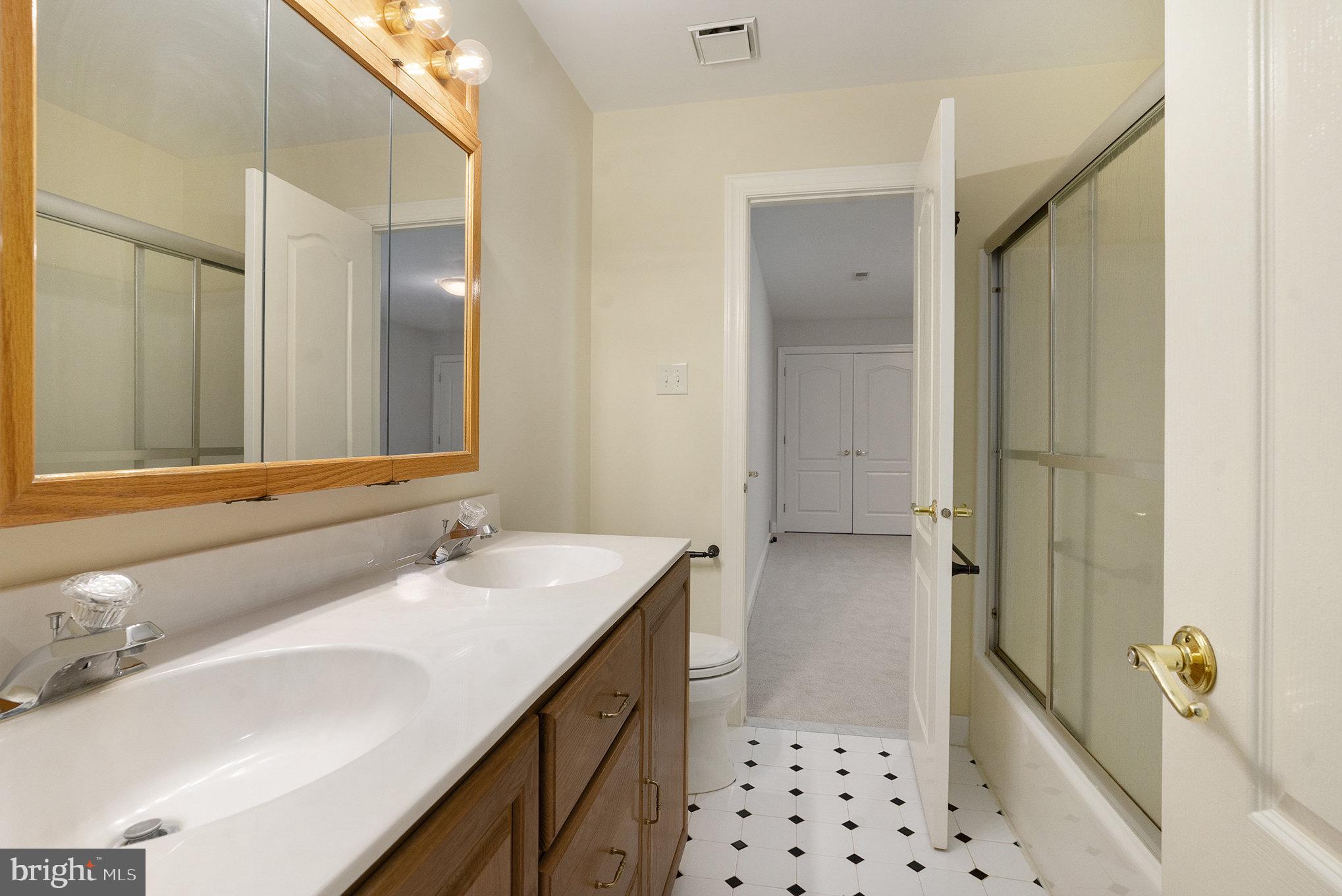 NON AVAILABLE - Residential