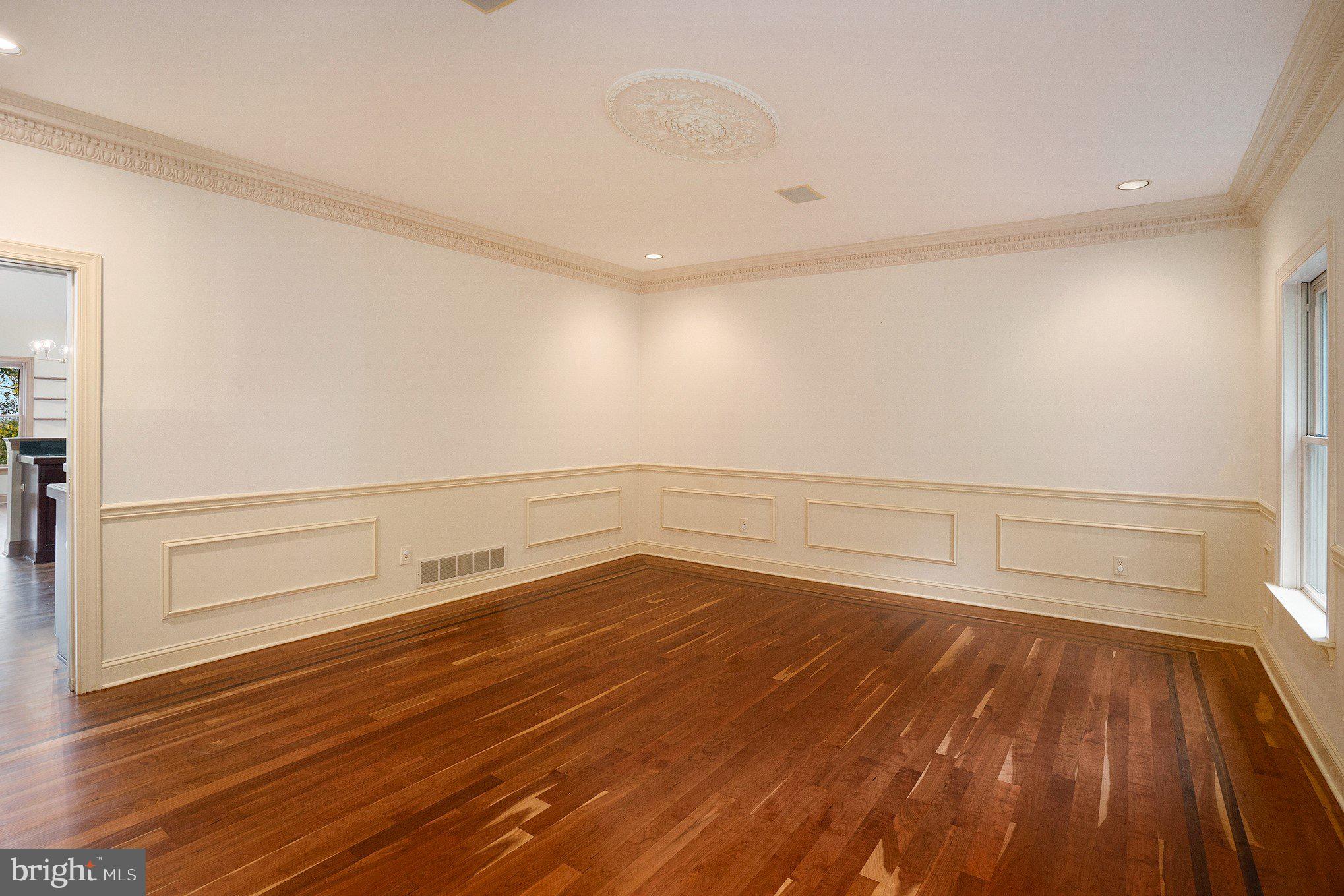 NON AVAILABLE - Residential