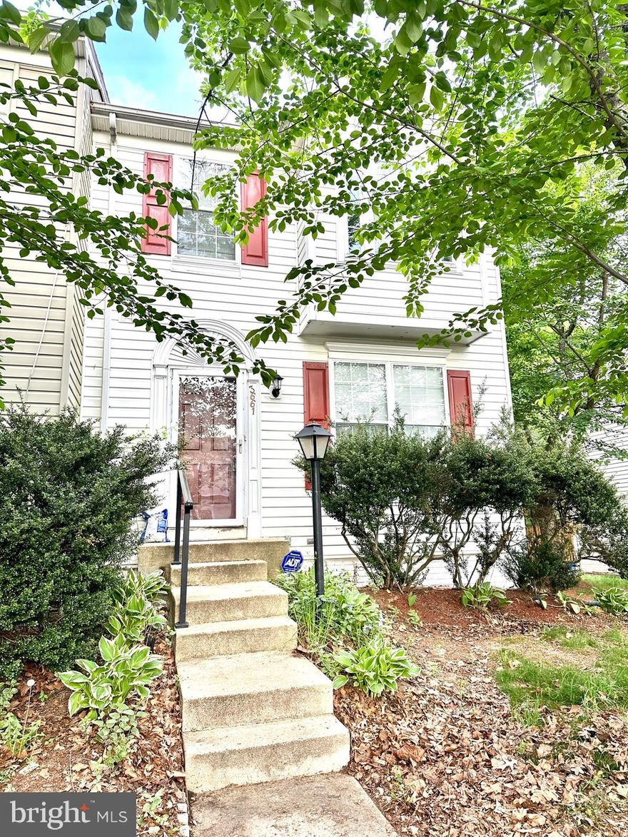 Larger than your average townhouse!! 2 level bump out on the rear  gives you extra options!
Well maintained 3 level end unit townhouse!! large owners suite with vaulted ceilings and access to large super bath! Corner jetted soaking tub and separate shower, double vanity ! Updated kitchen with stainless appliances and granite tops! Tons of wood laminate flooring! bowling alley size Livingroom (great for large comfortable furniture)! Full finished basement complete with family room, guest room and full bath!
Priced to Move!