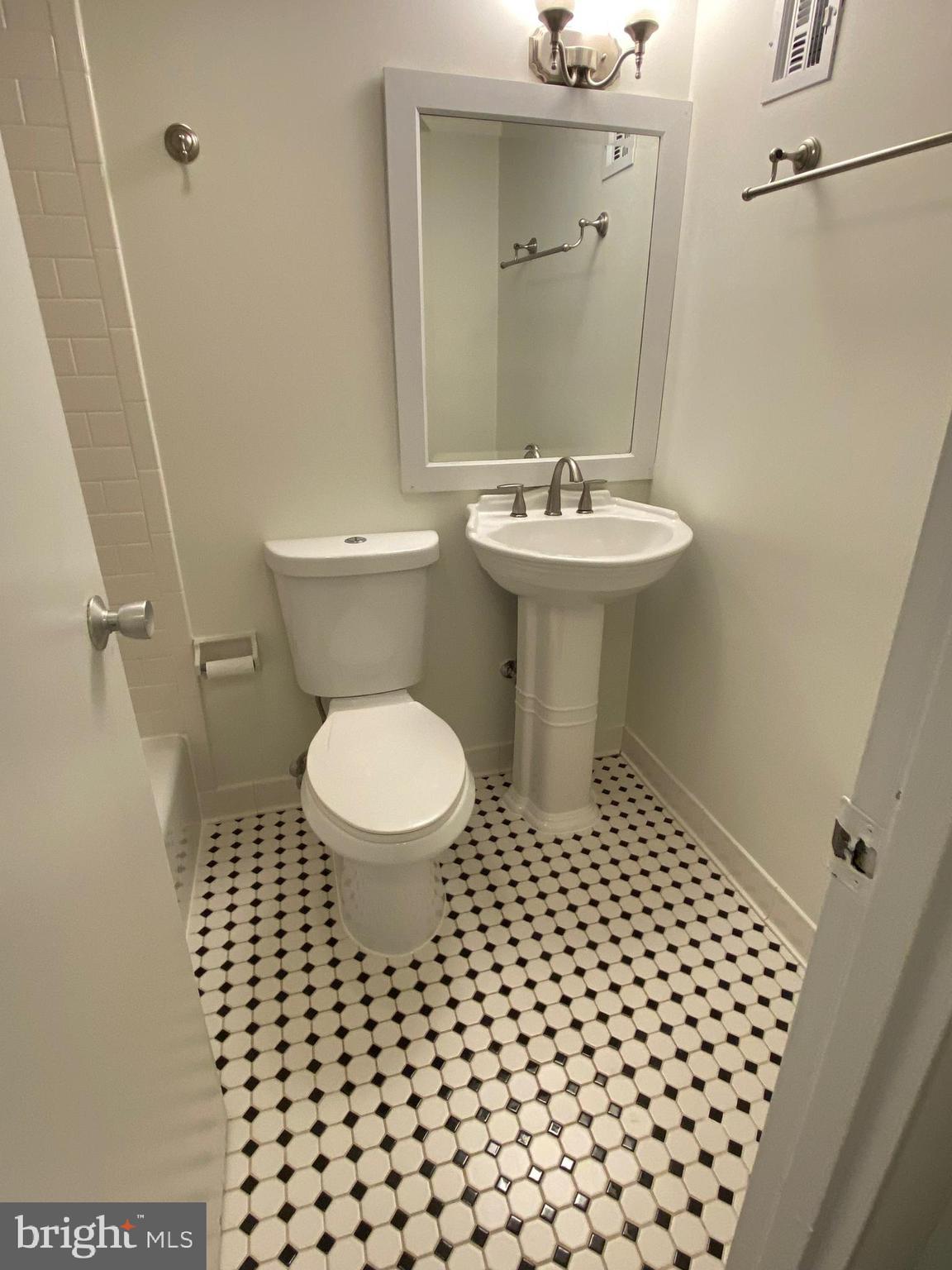 VIENNA - Residential Lease