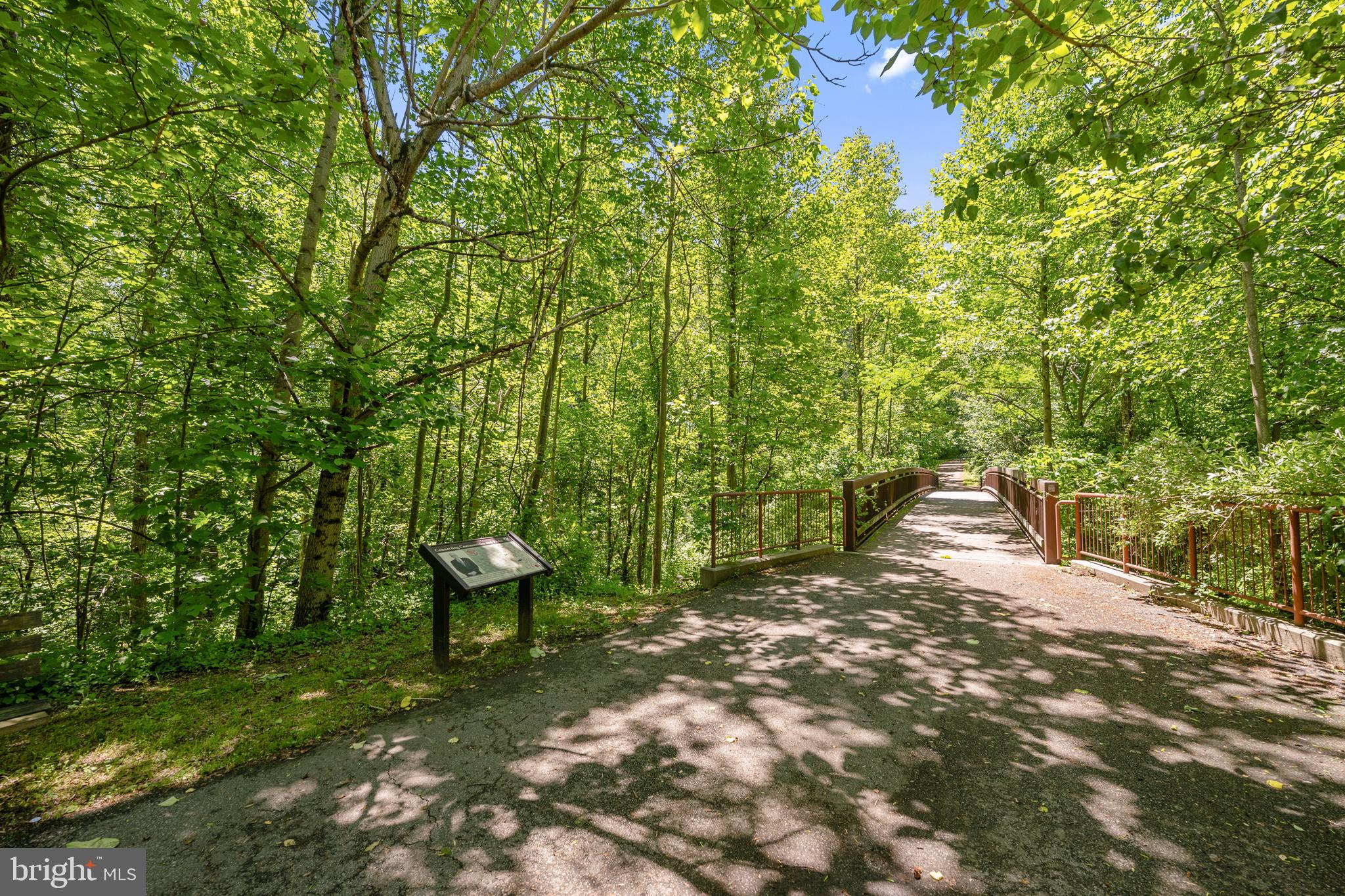 LAUREL HILL - Residential