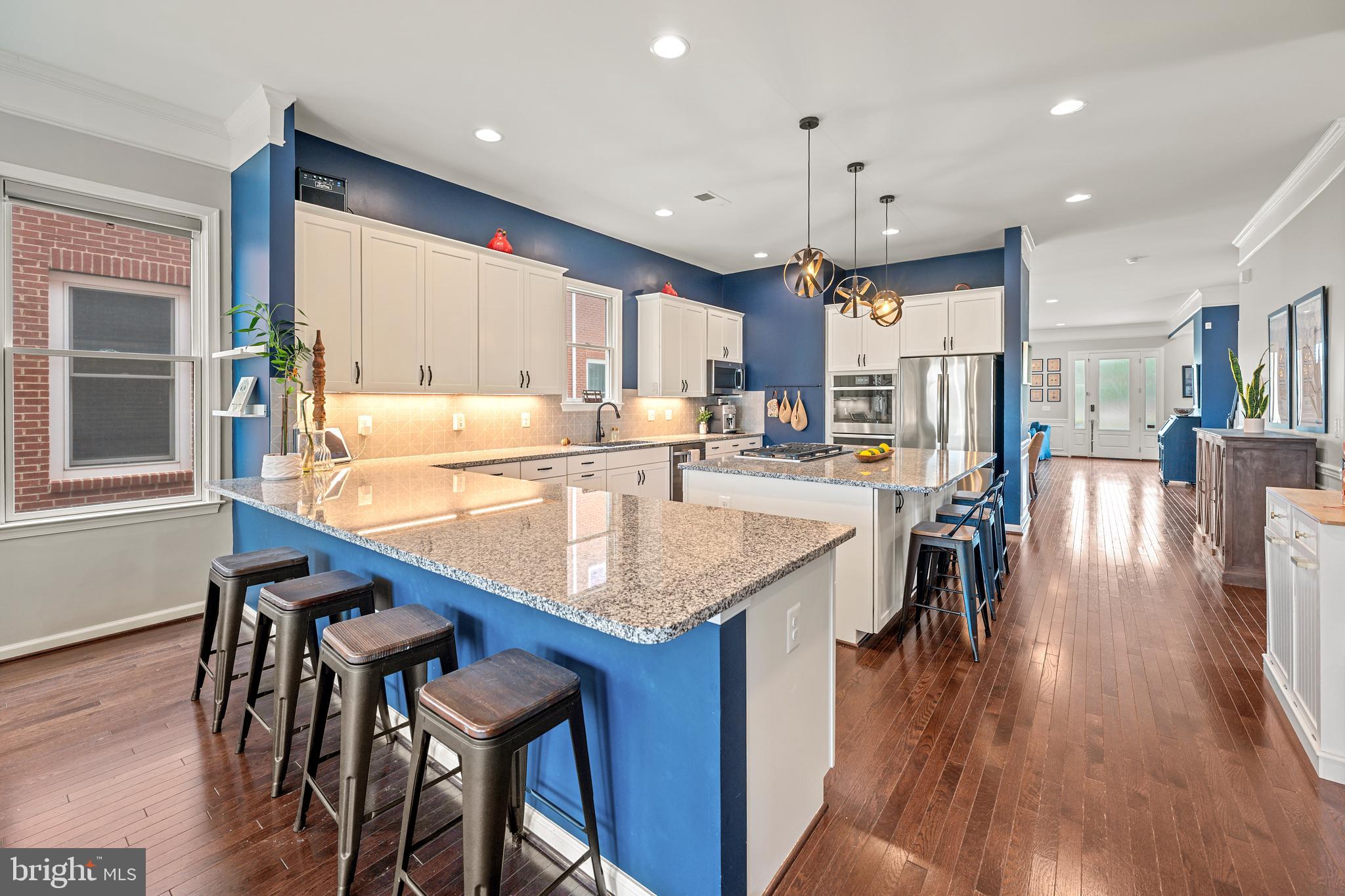 LAUREL HILL - Residential
