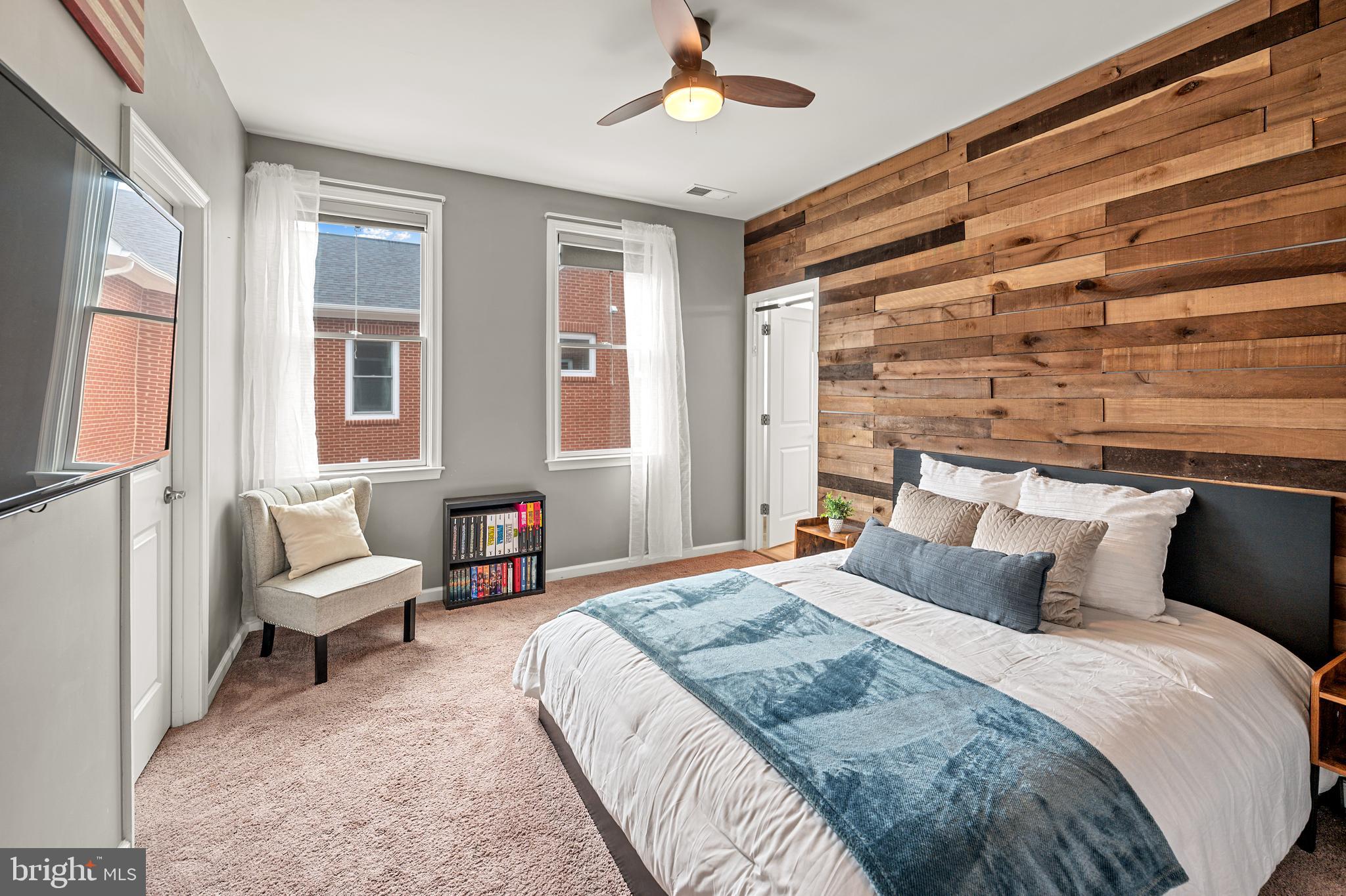 LAUREL HILL - Residential