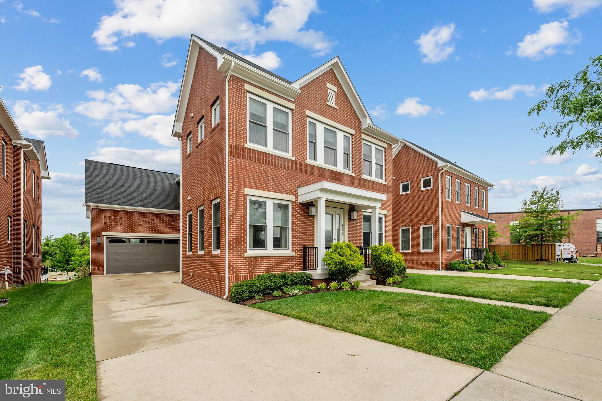 LAUREL HILL - Residential