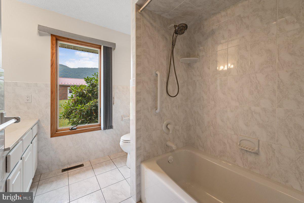 POTOMAC VALLEY VIEW - Residential