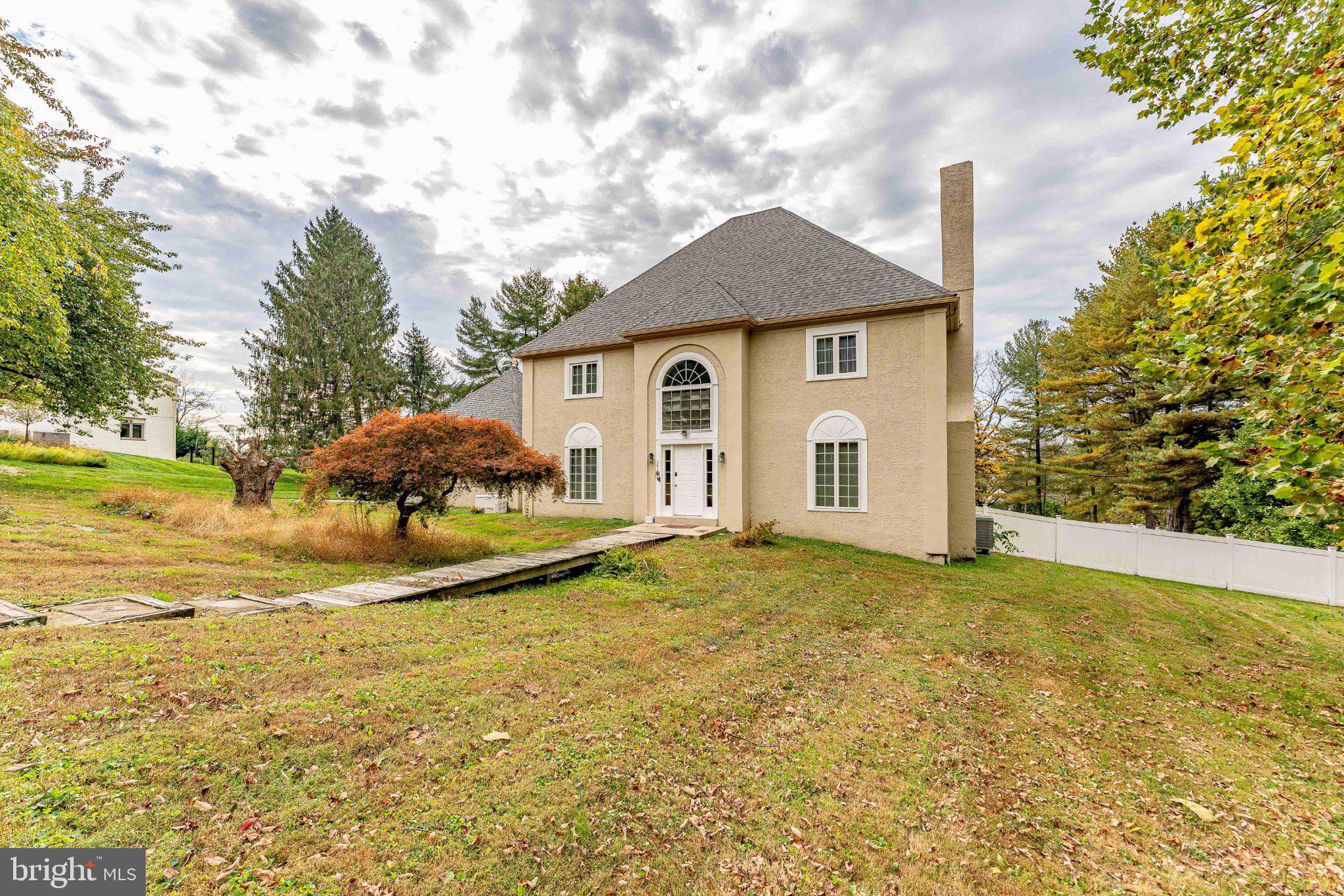 1103 CLOVER HILL DRIVE