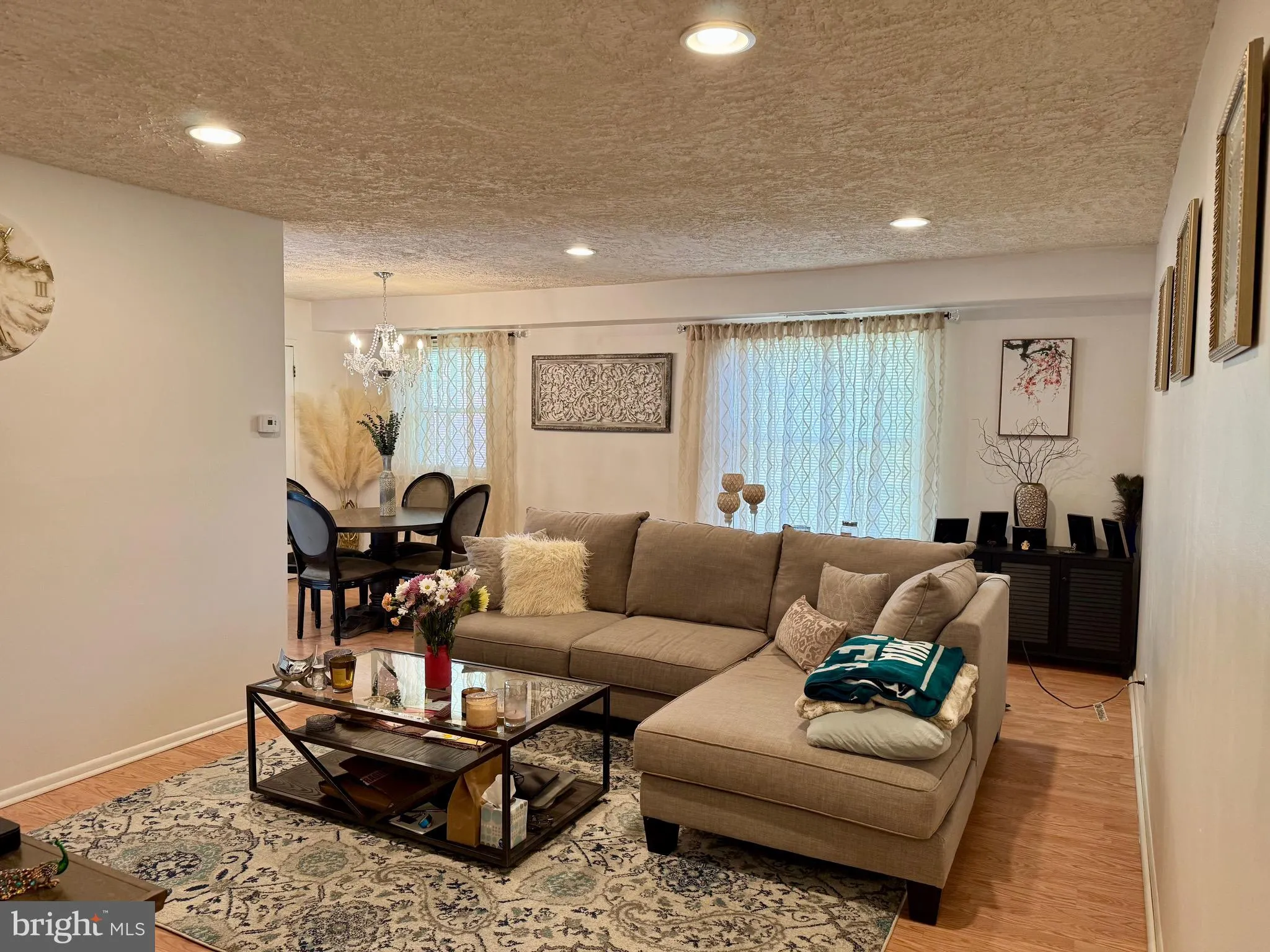 Philadelphia, Pennsylvania 19129, United States, 2 Bedrooms Bedrooms, ,2 BathroomsBathrooms,Residential,Pending,113446