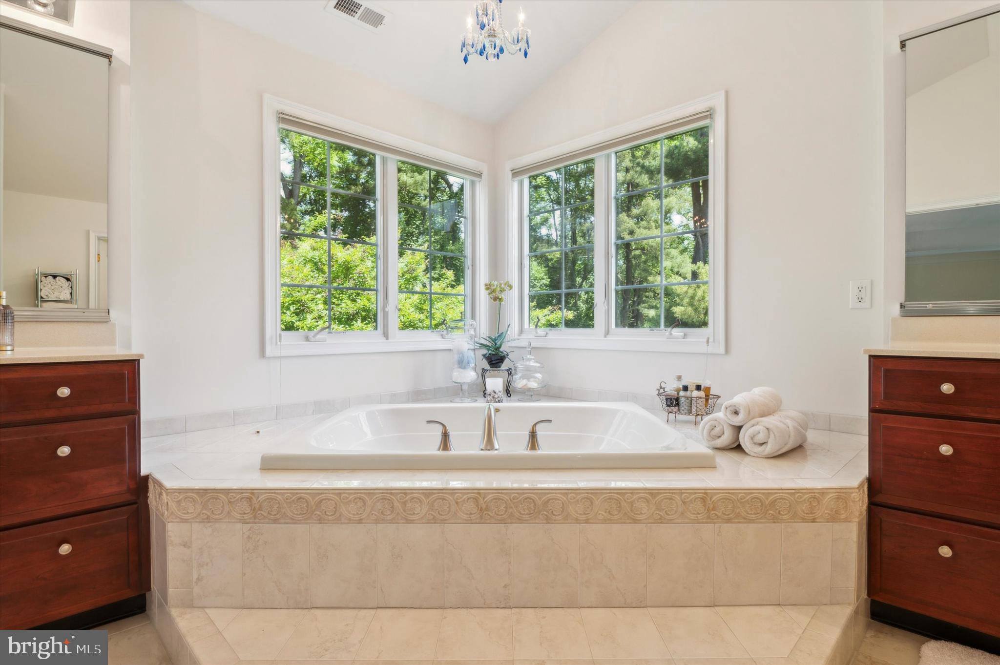 ESTS AT CHADDS FORD - Residential