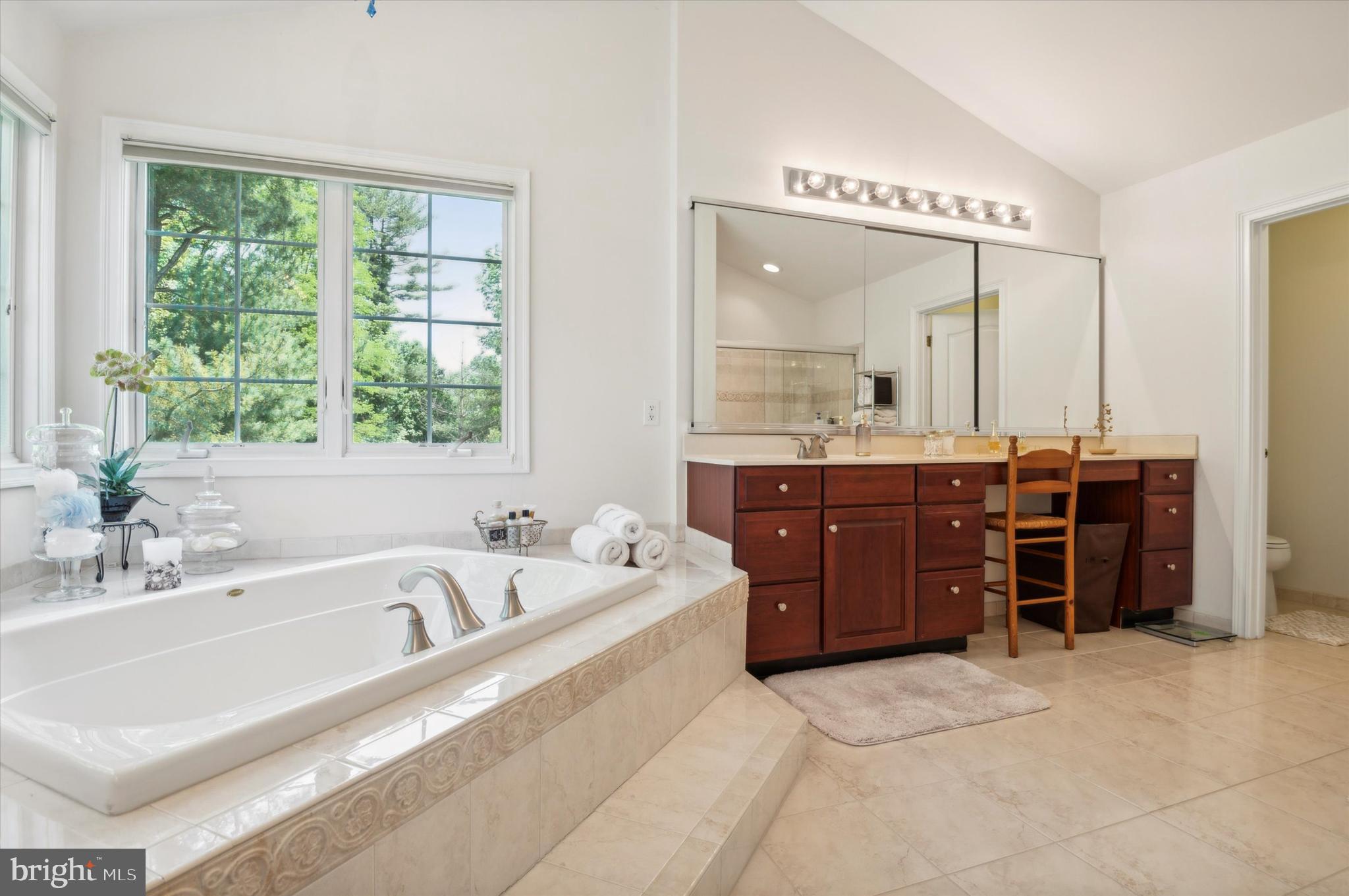 ESTS AT CHADDS FORD - Residential