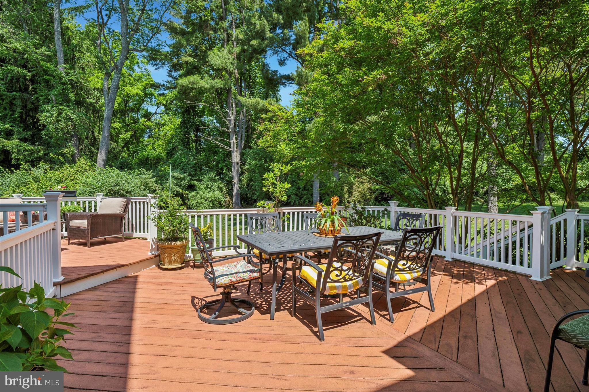 ESTS AT CHADDS FORD - Residential