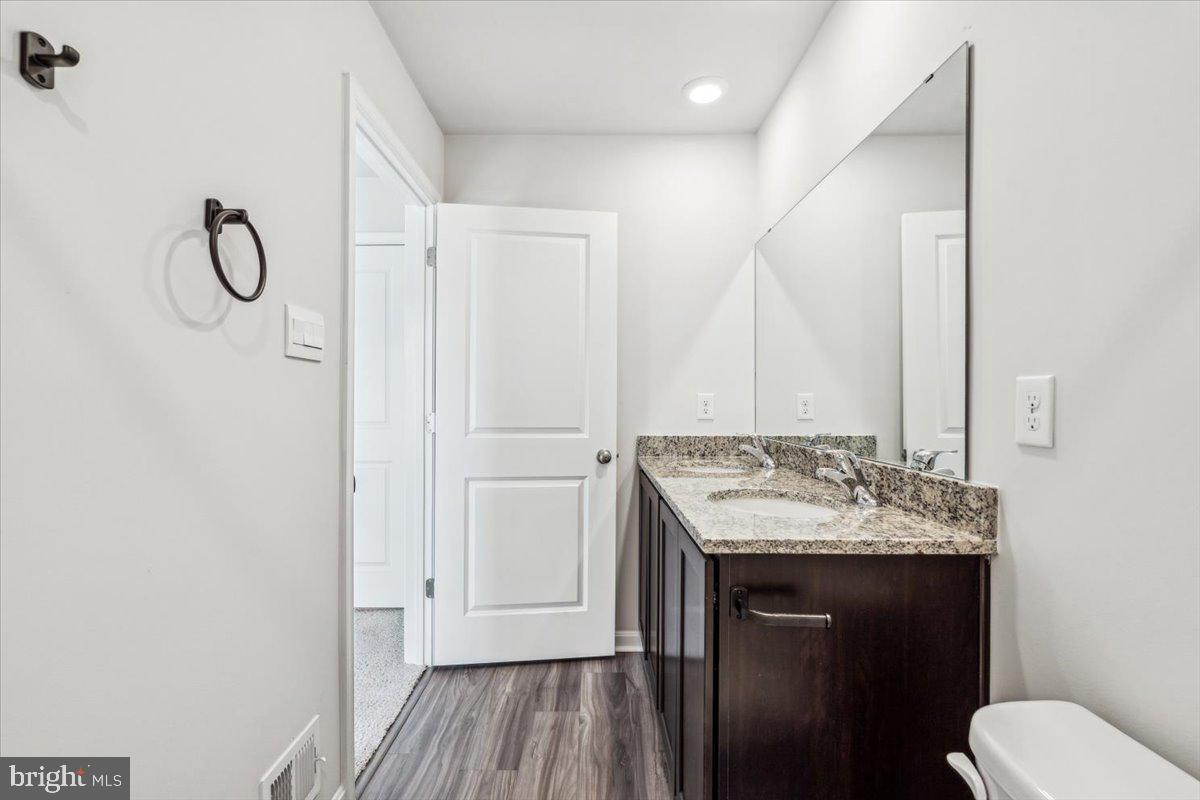 THE PRESERVE AT TUSCARORA - Residential Lease