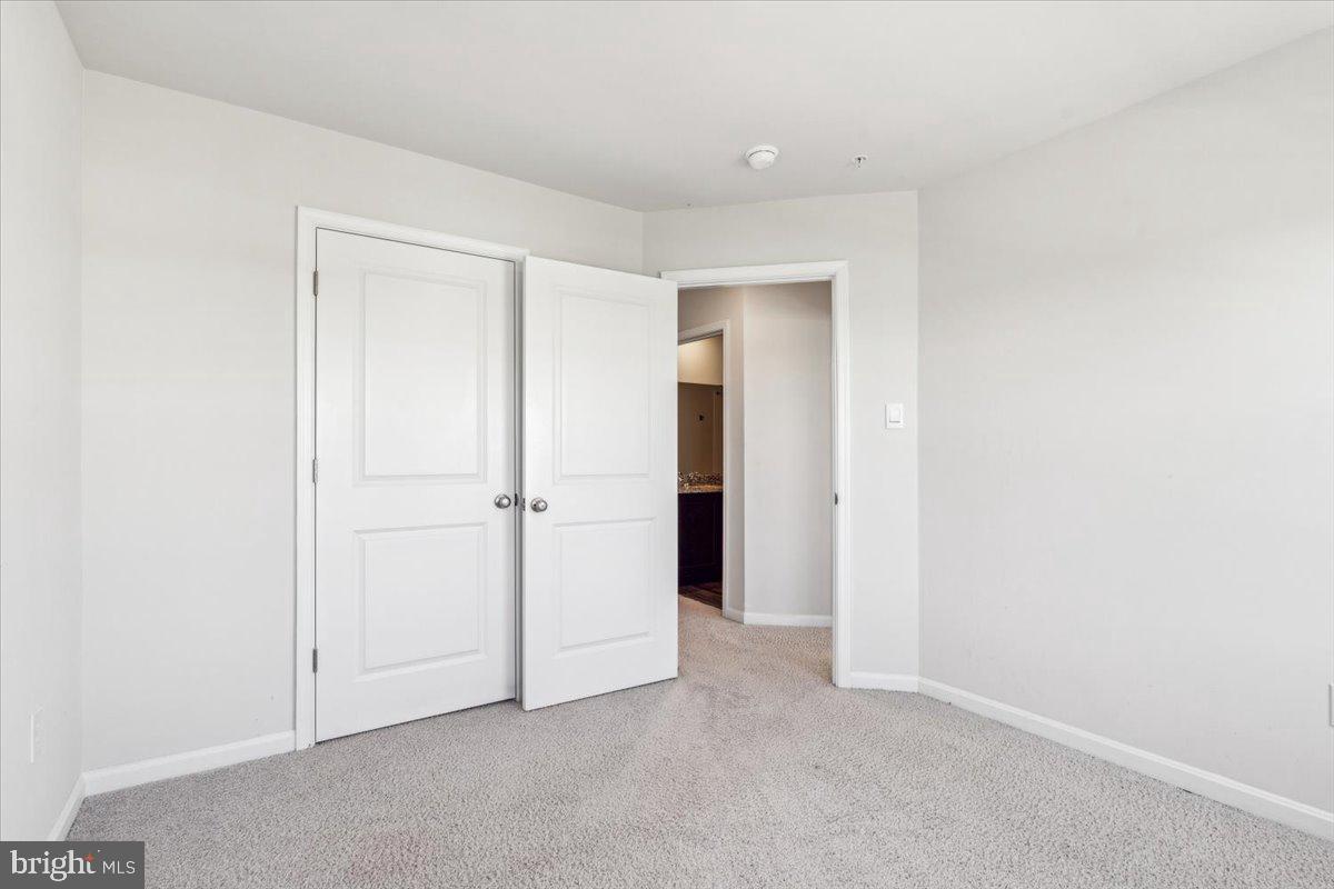 THE PRESERVE AT TUSCARORA - Residential Lease