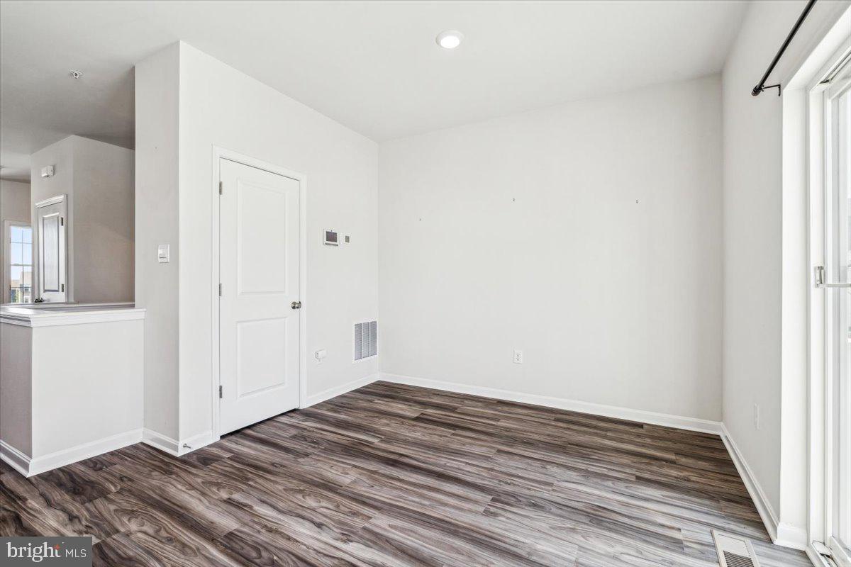 THE PRESERVE AT TUSCARORA - Residential Lease