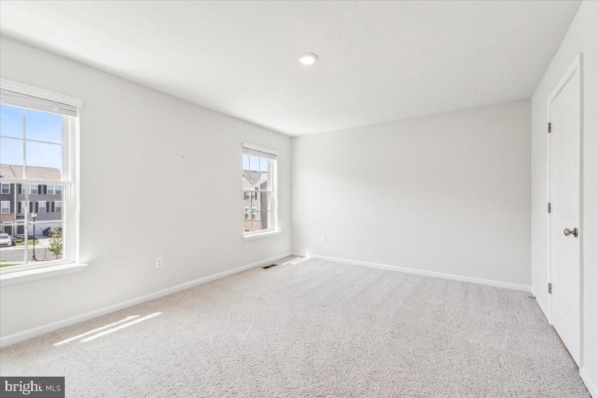 THE PRESERVE AT TUSCARORA - Residential Lease