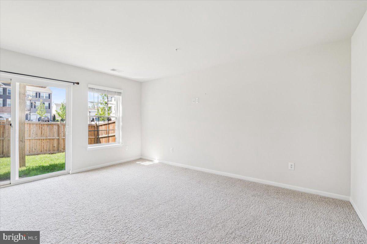 THE PRESERVE AT TUSCARORA - Residential Lease