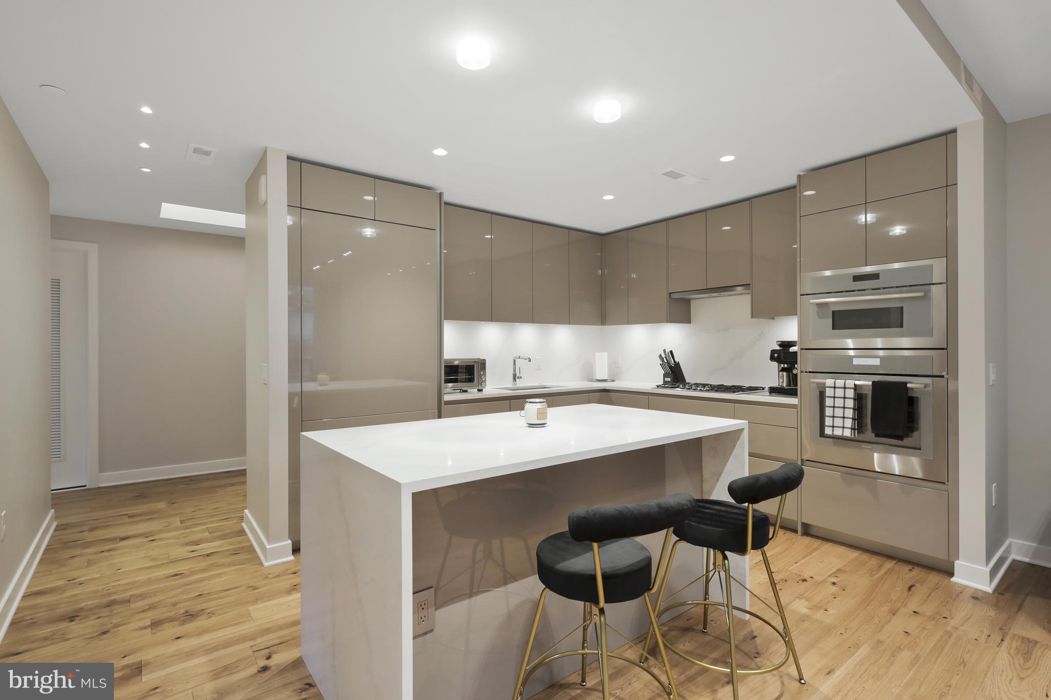 1781 PIERCE STREET N 406