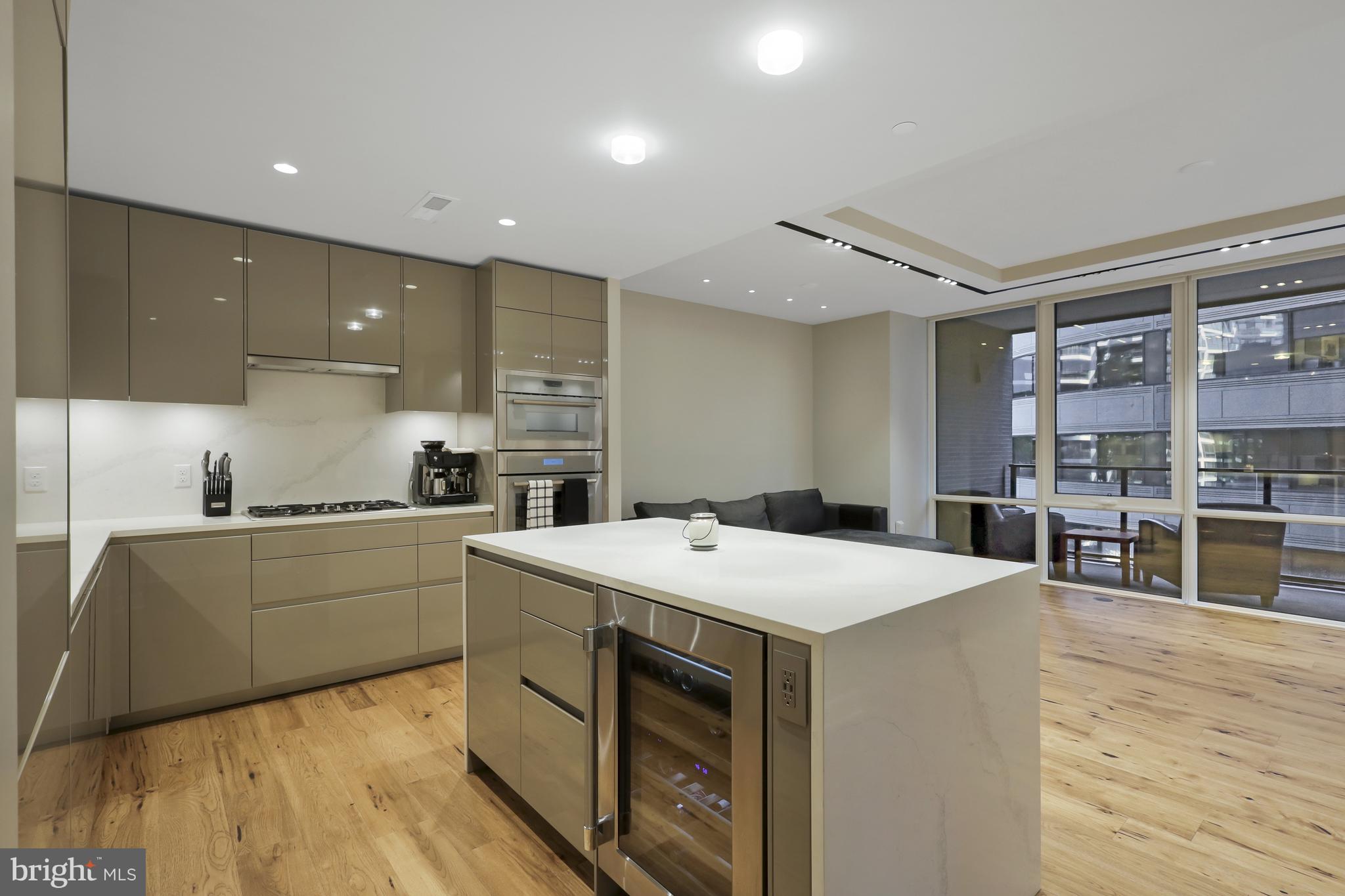 1781 PIERCE STREET N 406