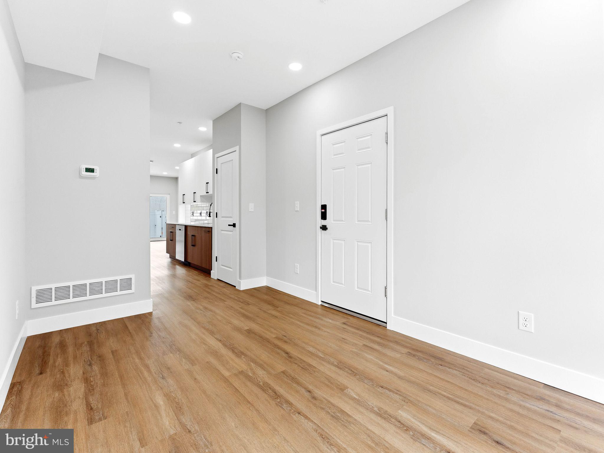 861 N 15TH STREET