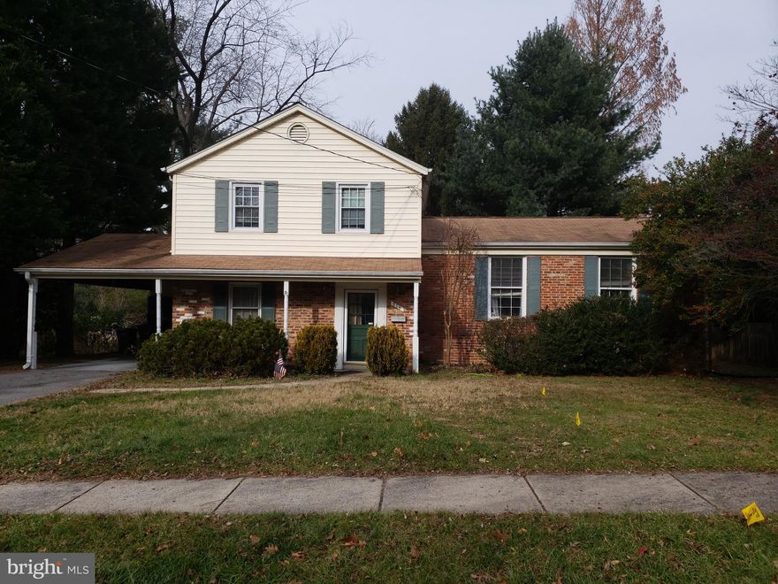 Great split-foyer home in heart of Rockville, this property offers 4BR, 2 FB, 1 HB. Nice size family room with fireplace, open kitchen, screened in porch and deck, great for entertaining. Finished lower level with plenty of storage. Property is conveniently location to shopping, restaurants, schools and parks. Minutes to Metro rail & bus, MARC, major highways, a commuters dream.