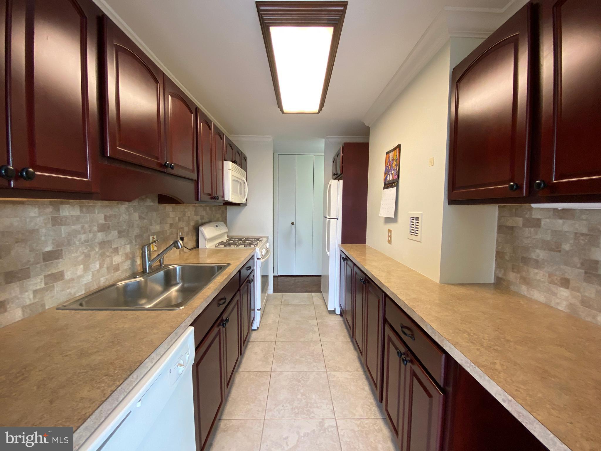 WYNNEFIELD HEIGHTS - Residential