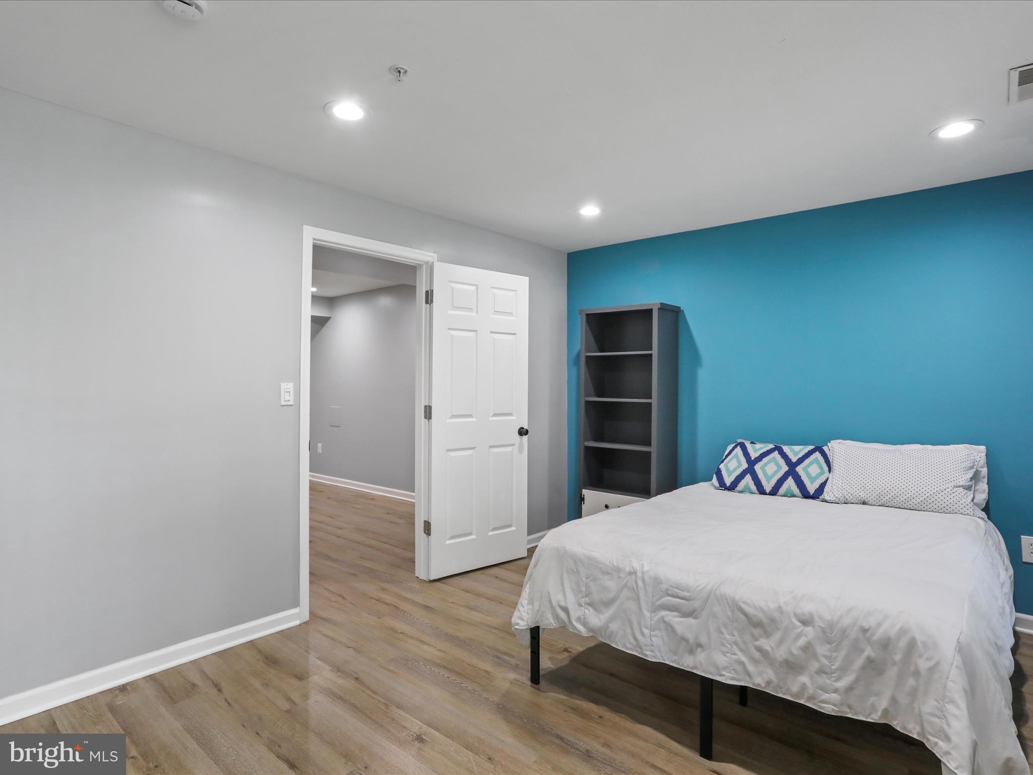 GLENBROOK - Residential