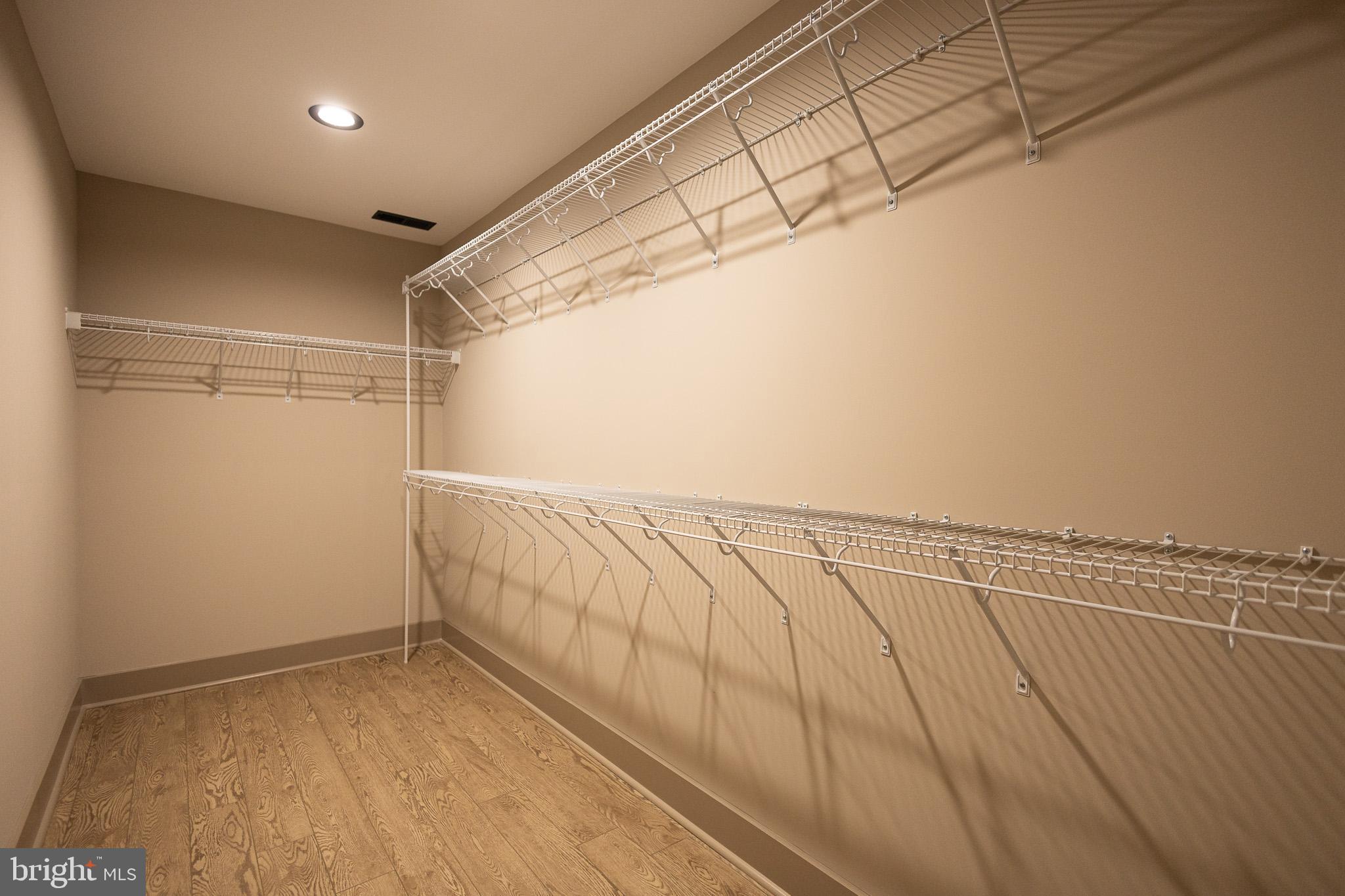 CRESSEN RUN - Residential