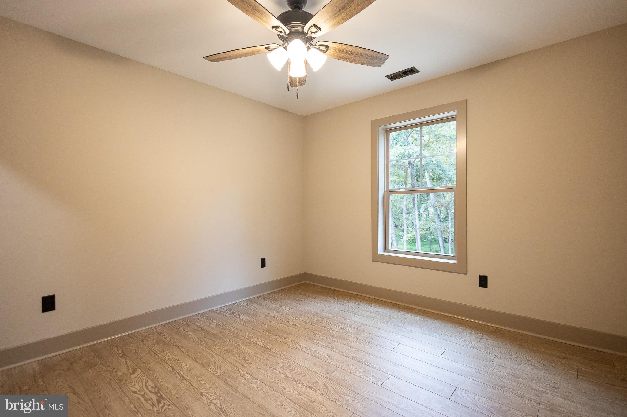 CRESSEN RUN - Residential