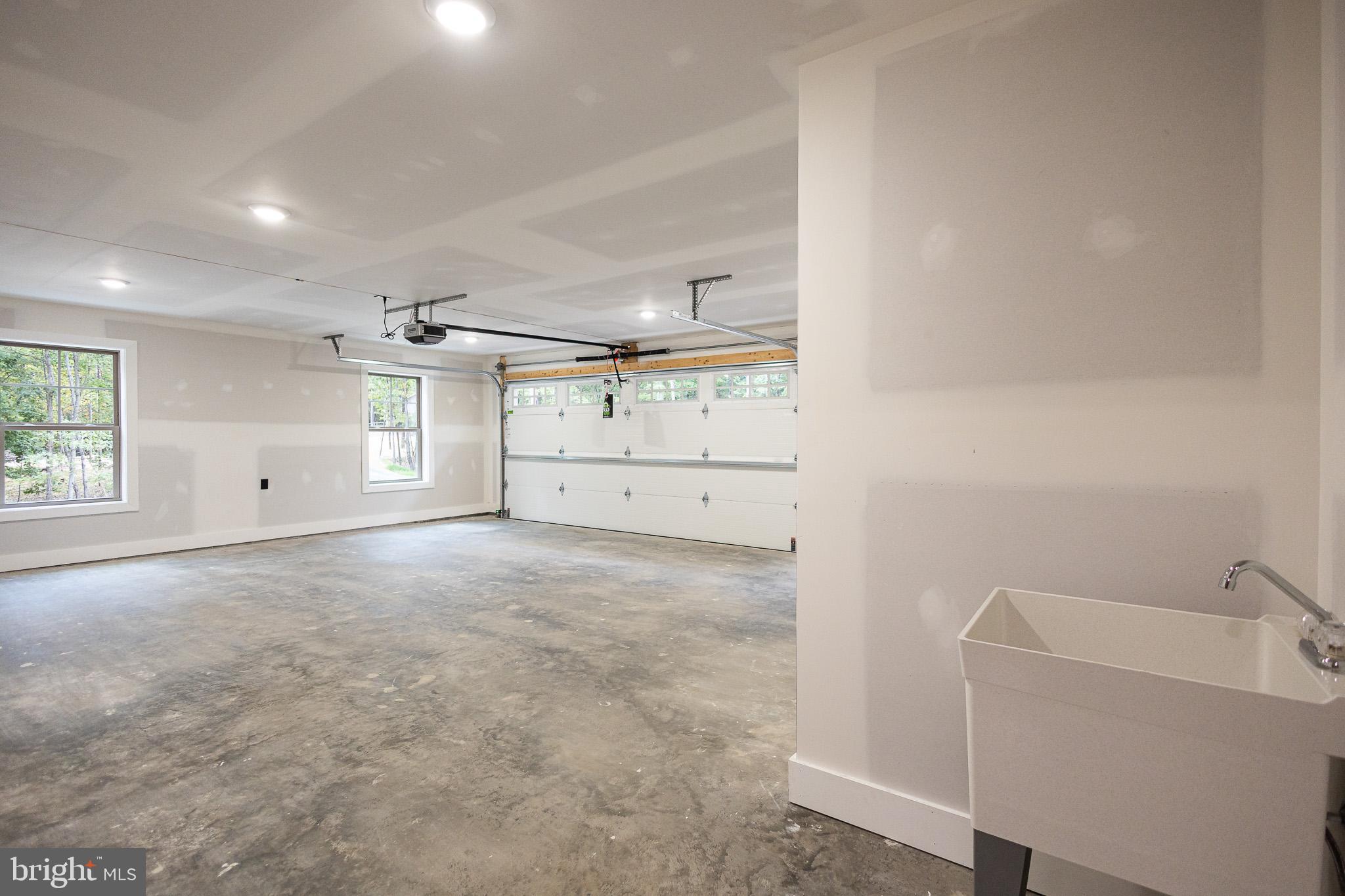 CRESSEN RUN - Residential