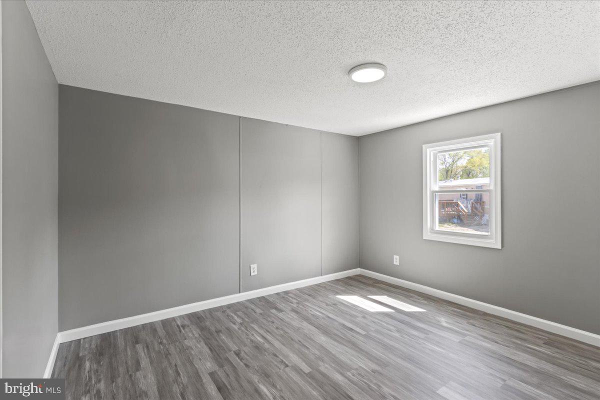 PATUXENT MOBILE ESTATES - Residential