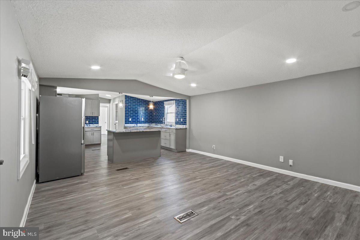 PATUXENT MOBILE ESTATES - Residential